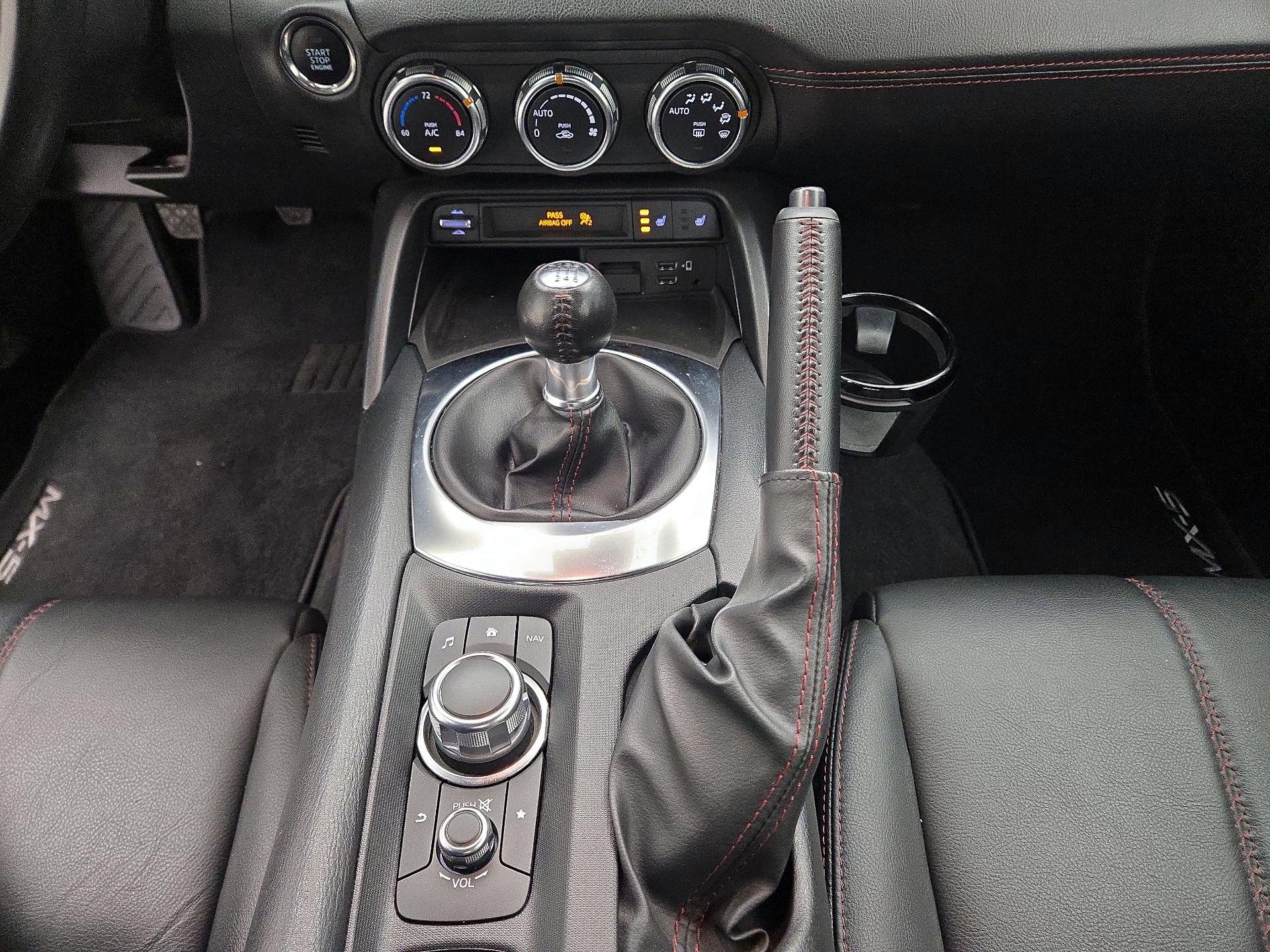 Thumbnail: 2019 Mazda MX-5 Miata - 18