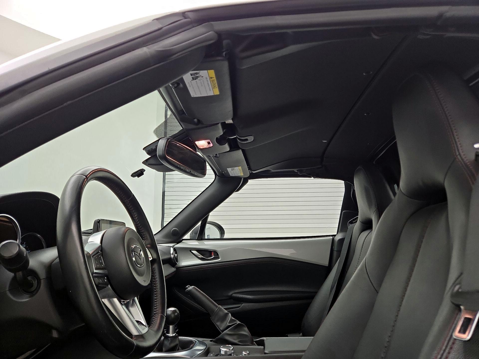 Thumbnail: 2019 Mazda MX-5 Miata - 20