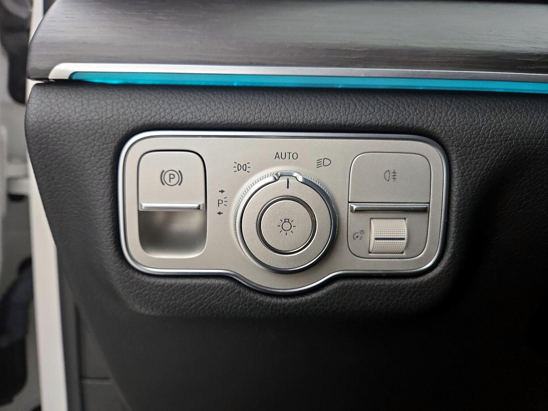 Thumbnail: 2021 Mercedes-Benz GLE - 13