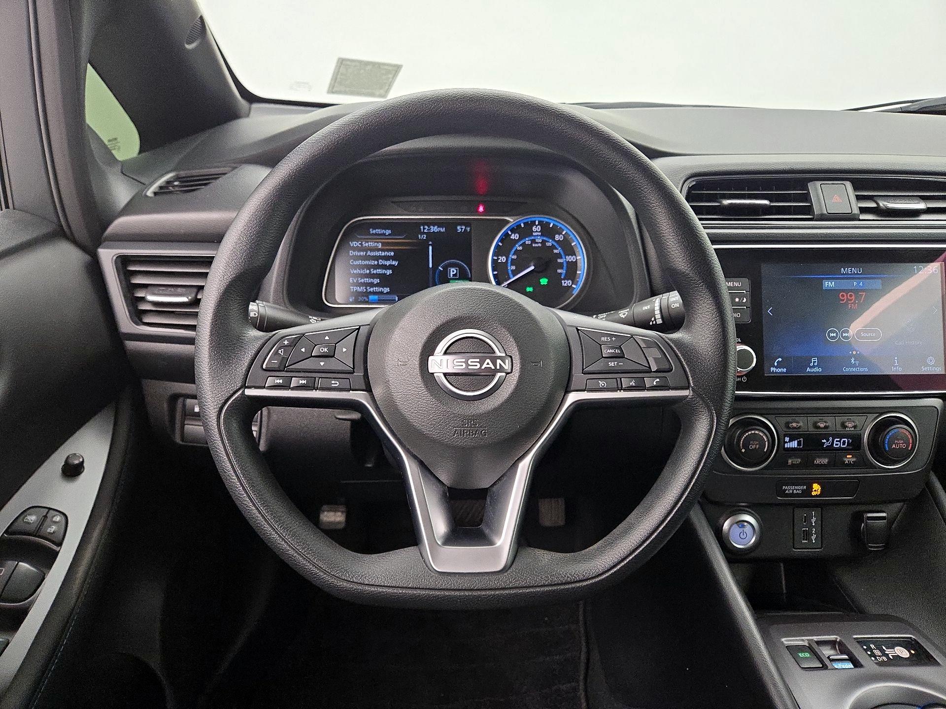 Thumbnail: 2023 Nissan Leaf - 10