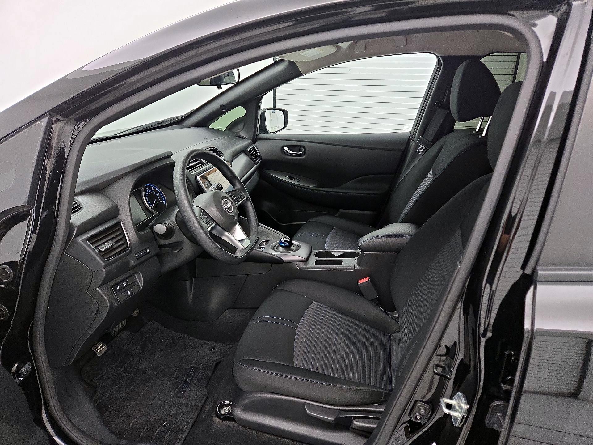 Thumbnail: 2023 Nissan Leaf - 11