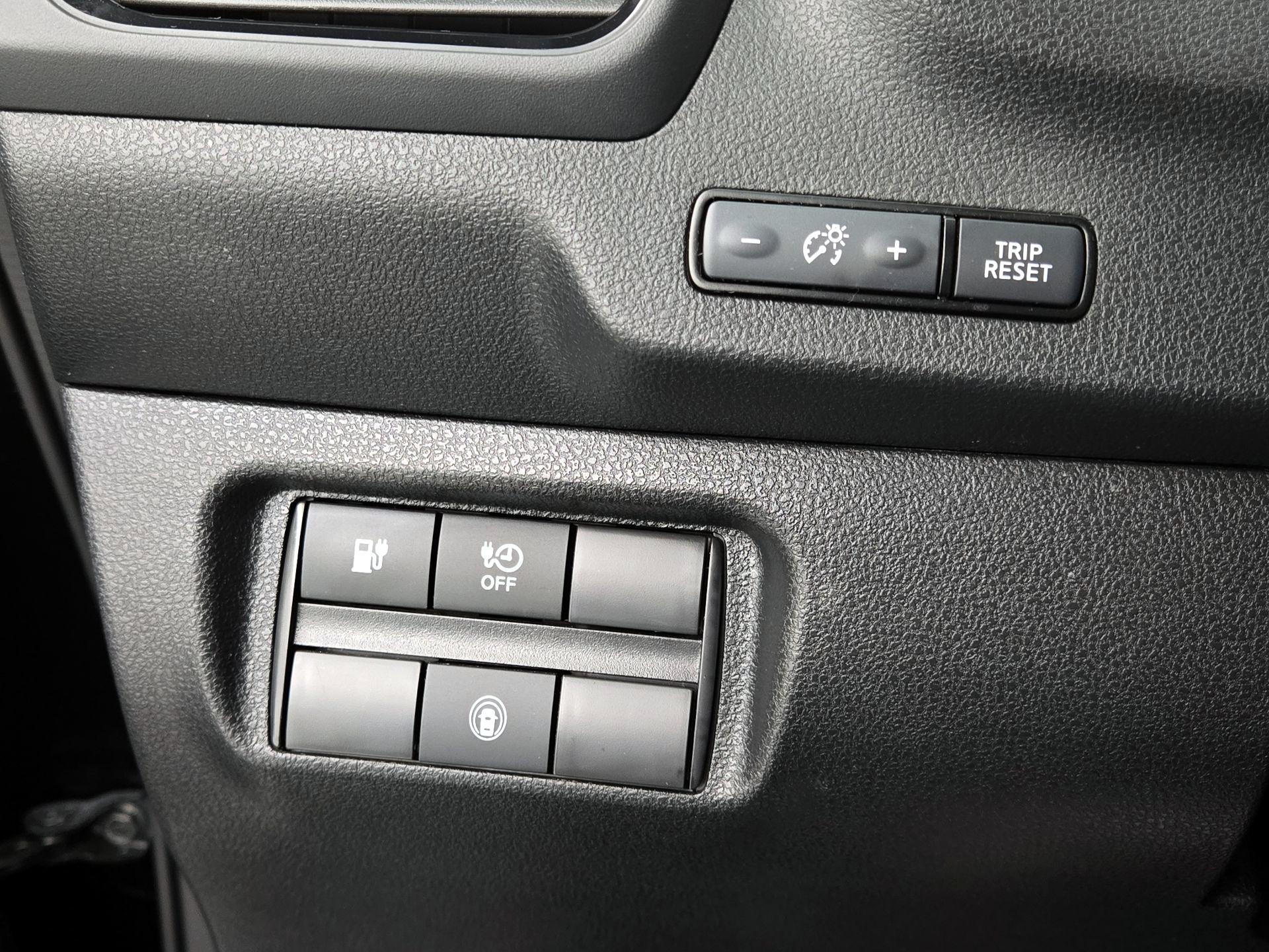 Thumbnail: 2023 Nissan Leaf - 13