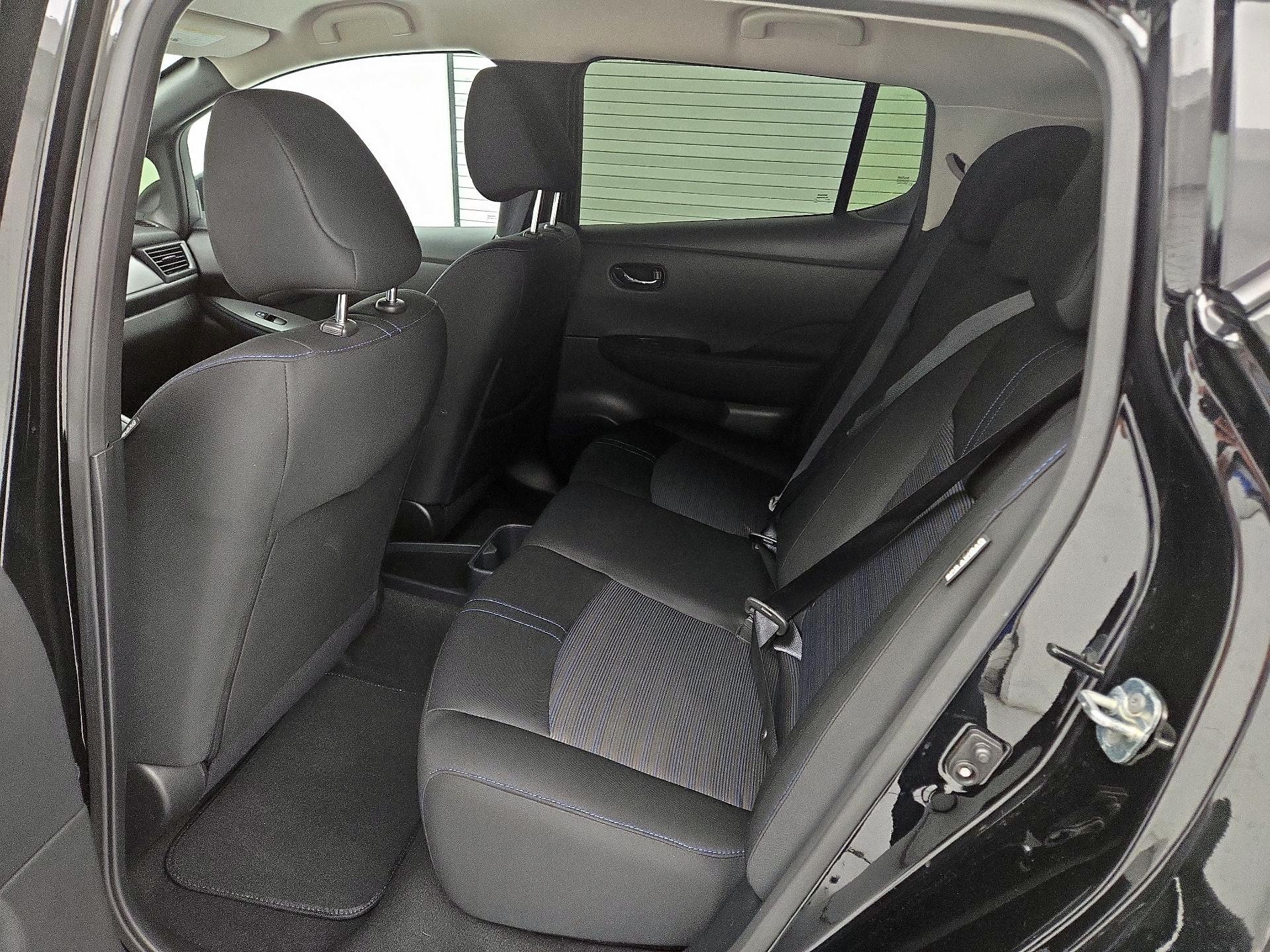 Thumbnail: 2023 Nissan Leaf - 19