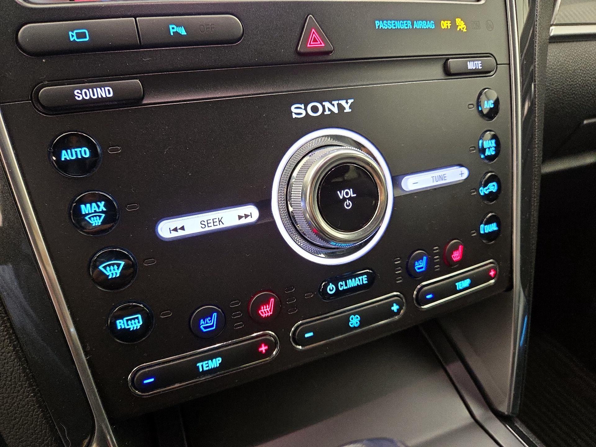 Thumbnail: 2019 Ford Explorer - 17