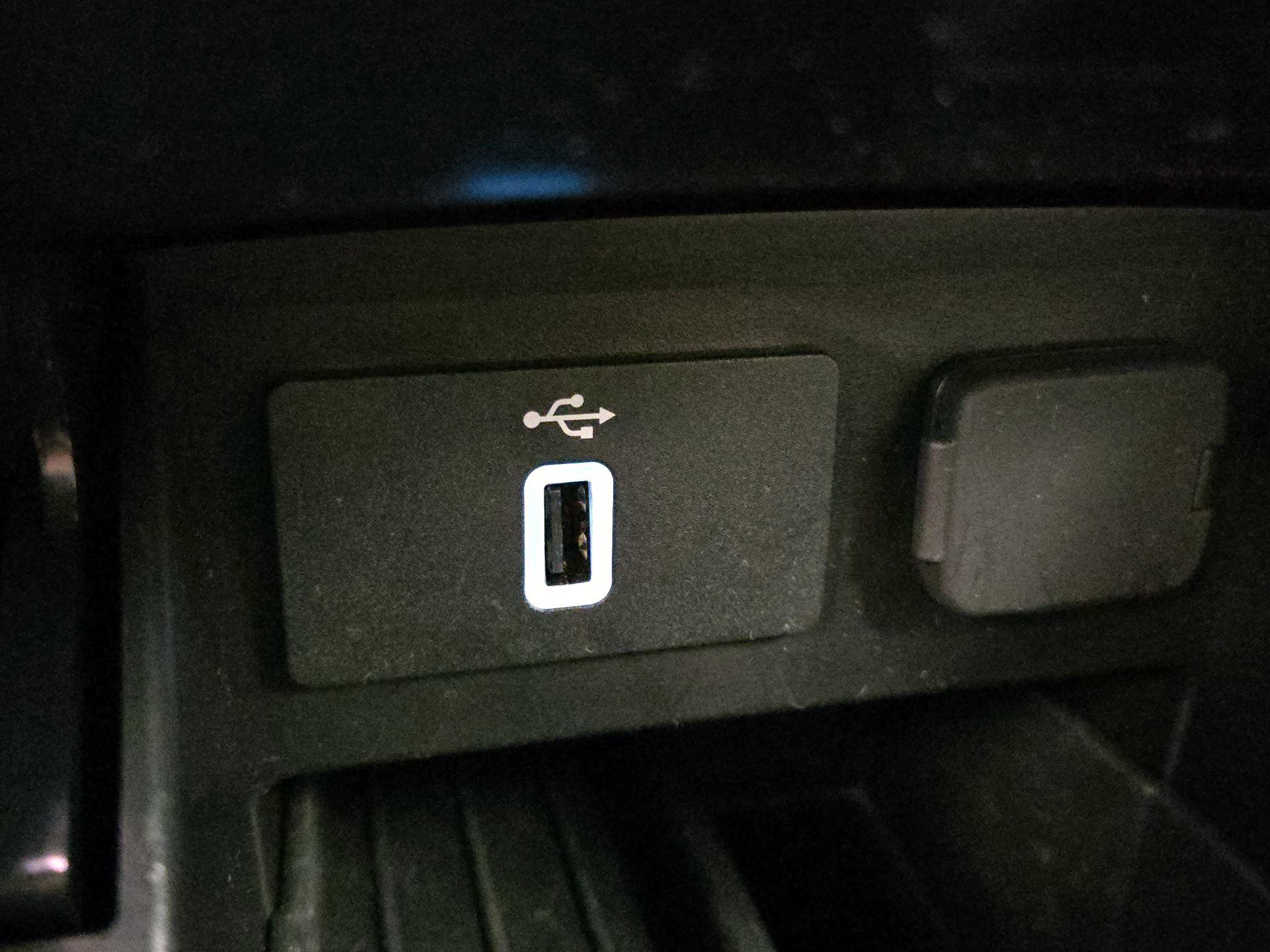 Thumbnail: 2019 Ford Explorer - 19