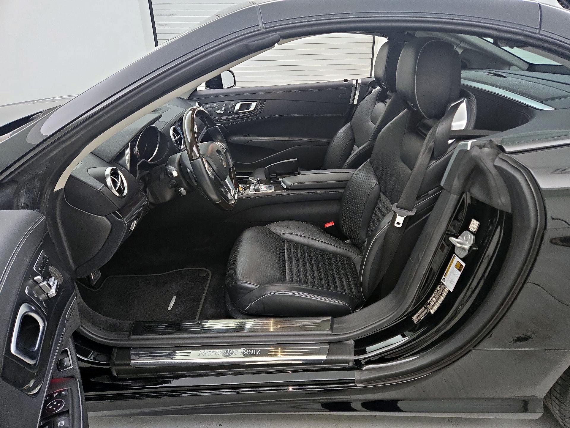 Thumbnail: 2015 Mercedes-Benz SL-Class - 11