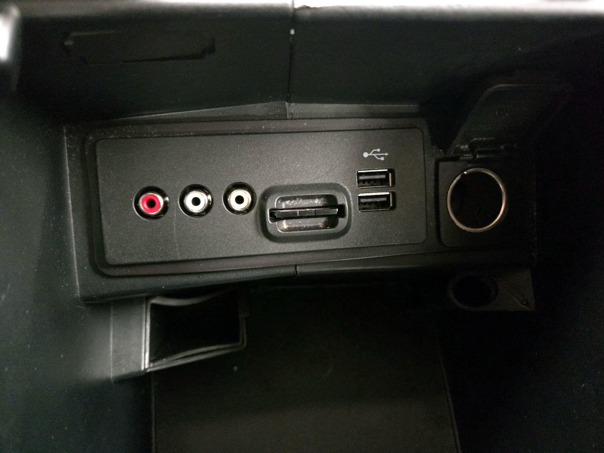 Thumbnail: 2014 Ford Fusion - 19