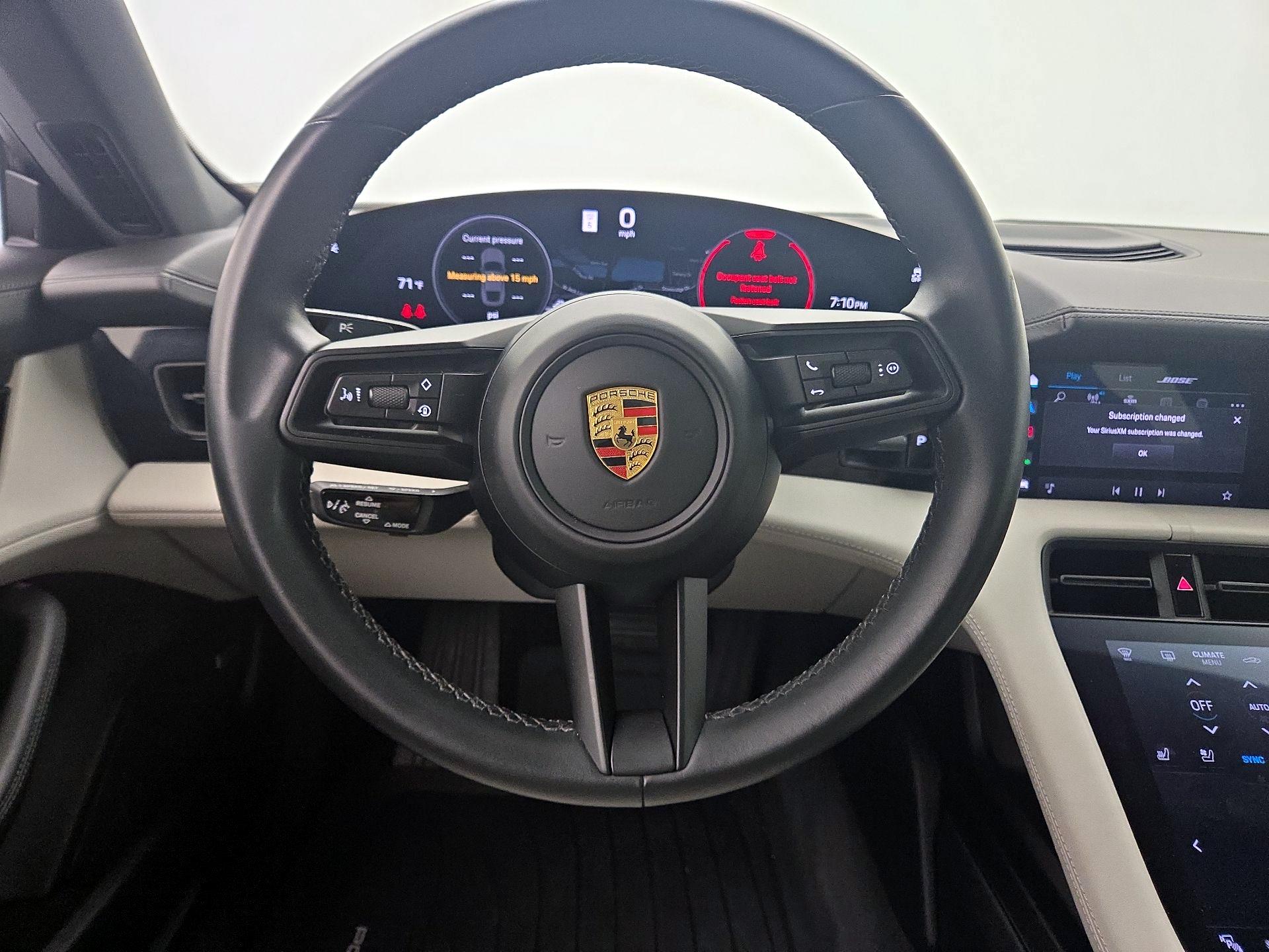 Thumbnail: 2021 Porsche Taycan - 10