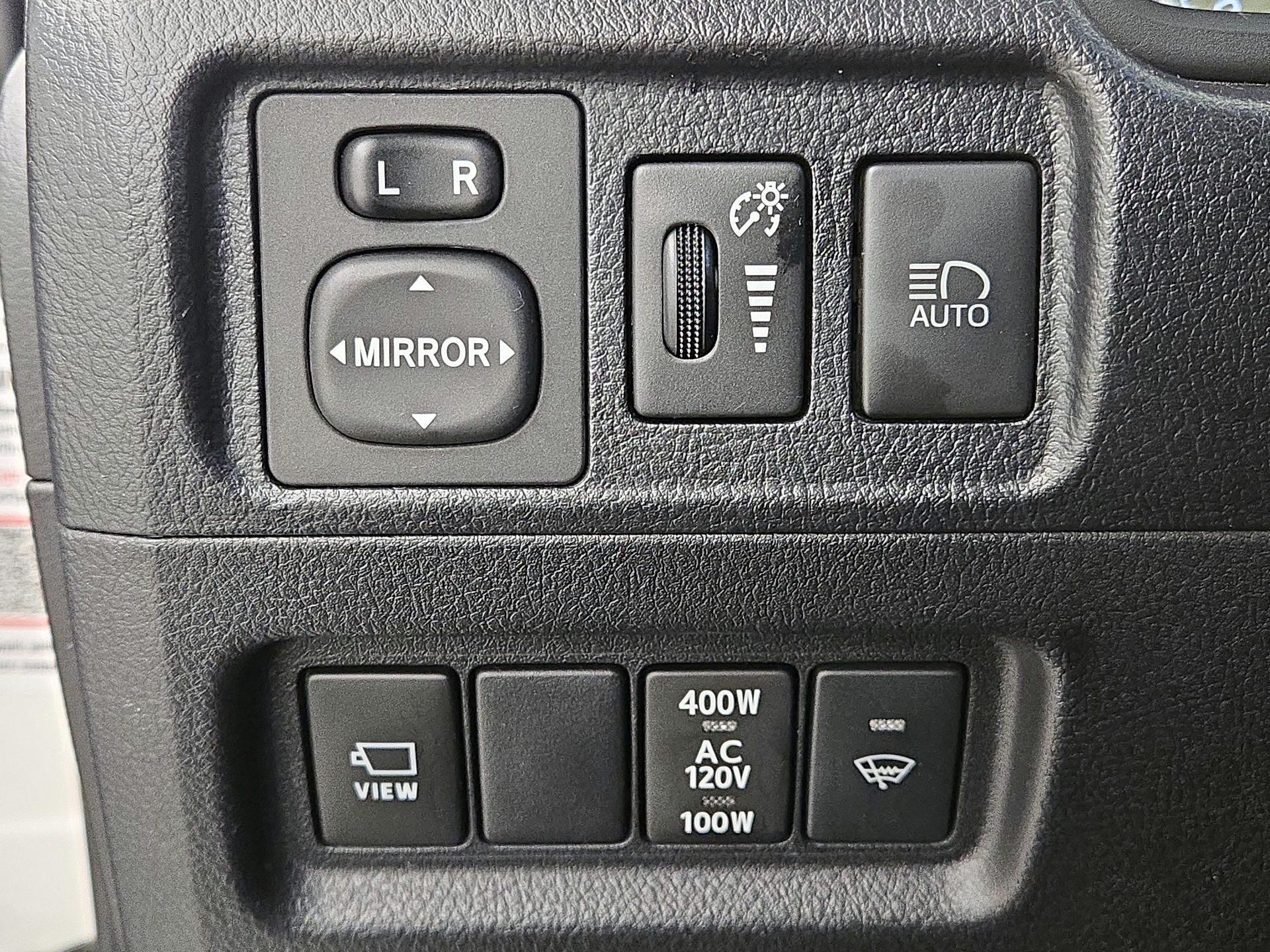 Thumbnail: 2022 Toyota 4Runner - 13