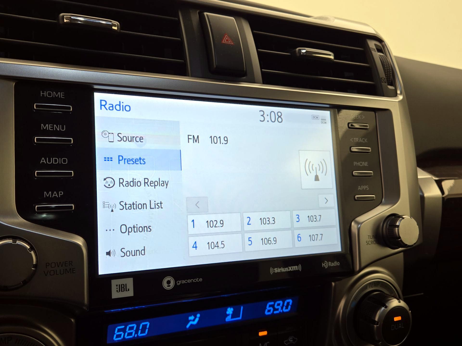 Thumbnail: 2022 Toyota 4Runner - 15