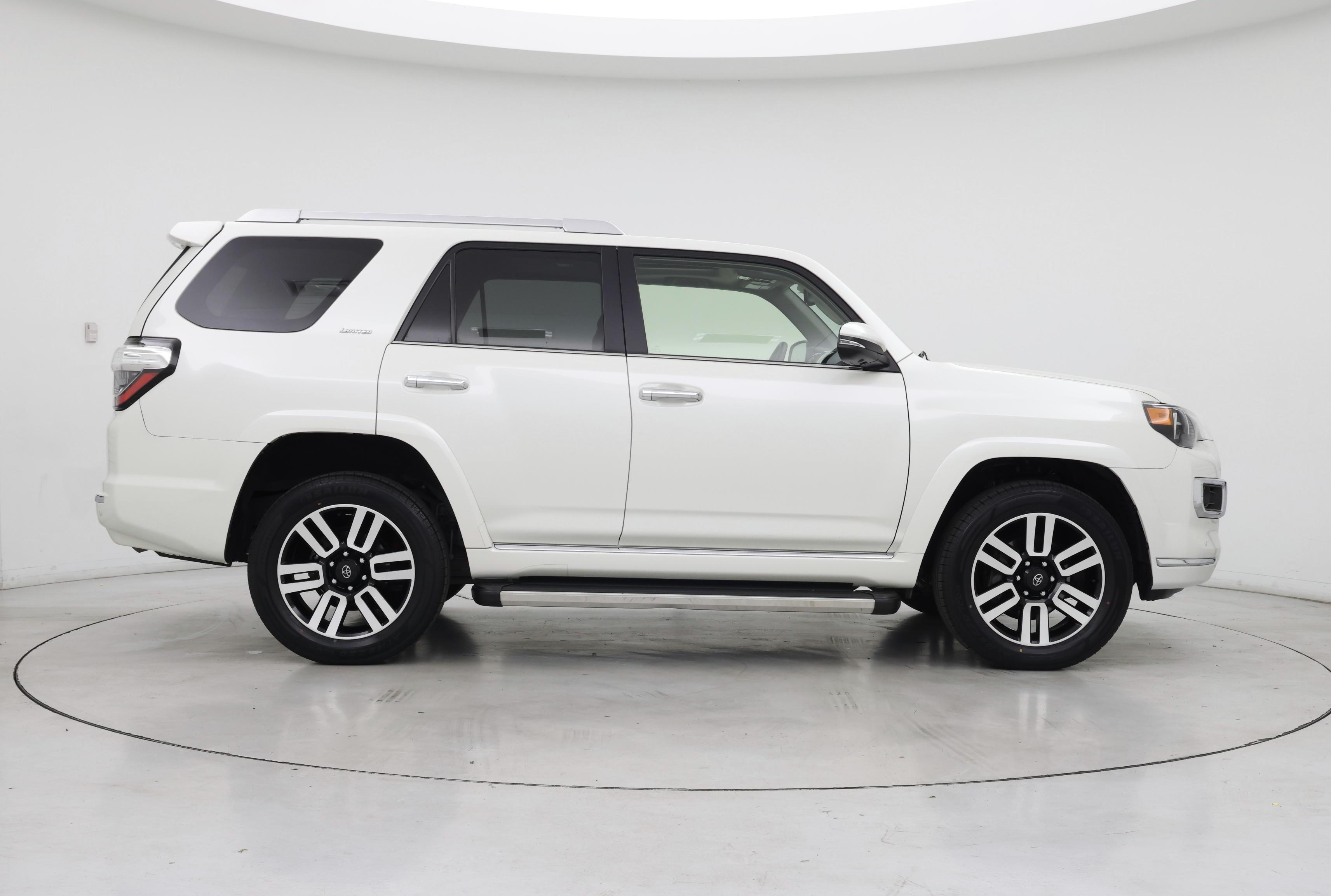 Thumbnail: 2022 Toyota 4Runner - 7