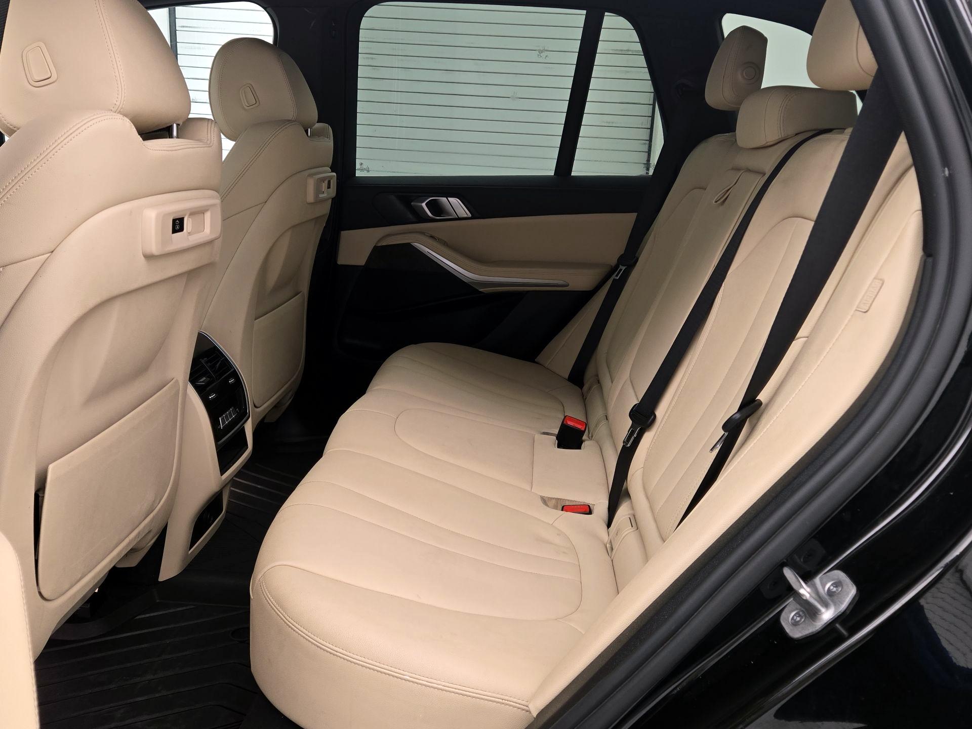 Thumbnail: 2022 BMW X5 - 20