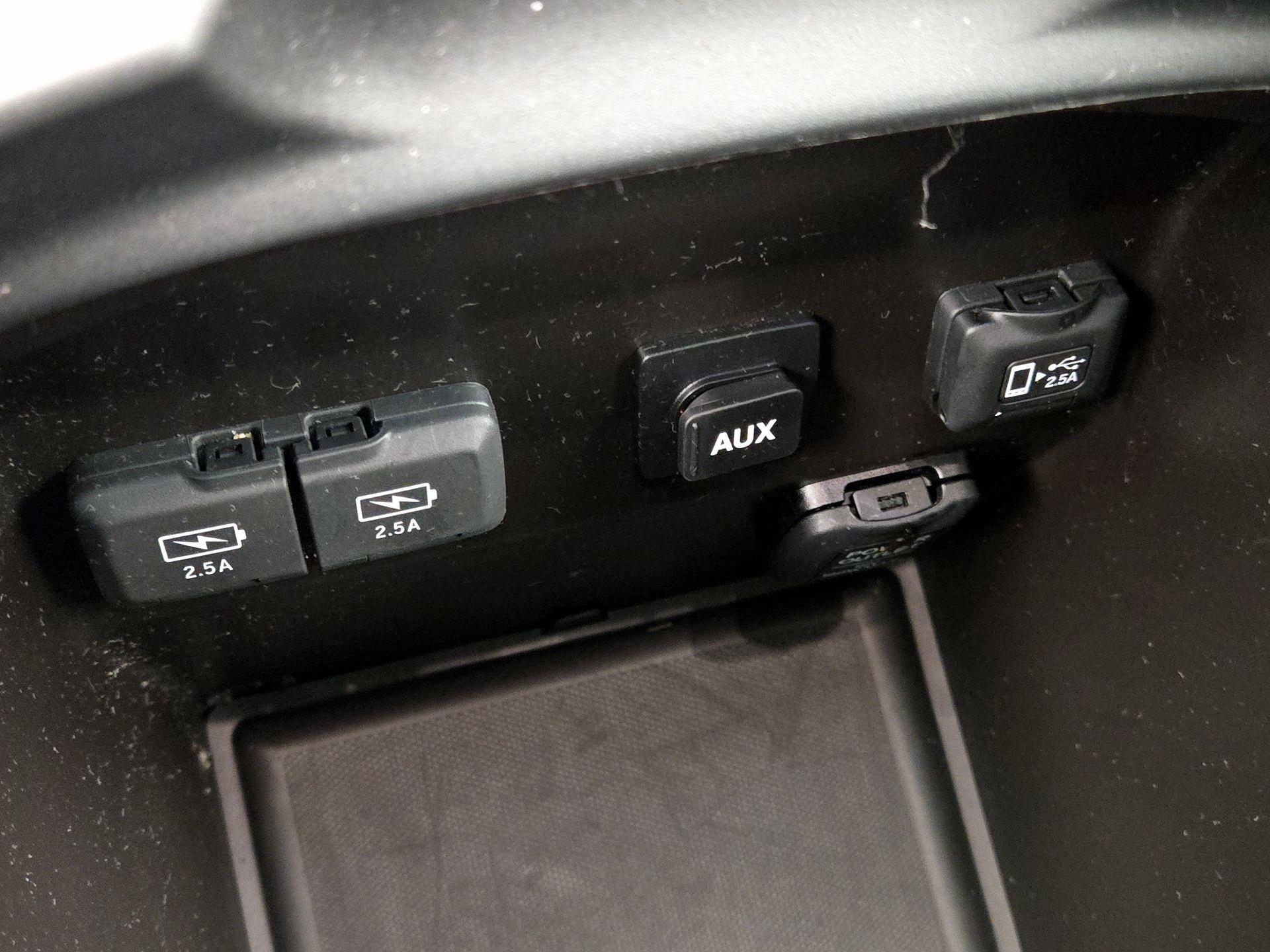 Thumbnail: 2020 Acura MDX - 19