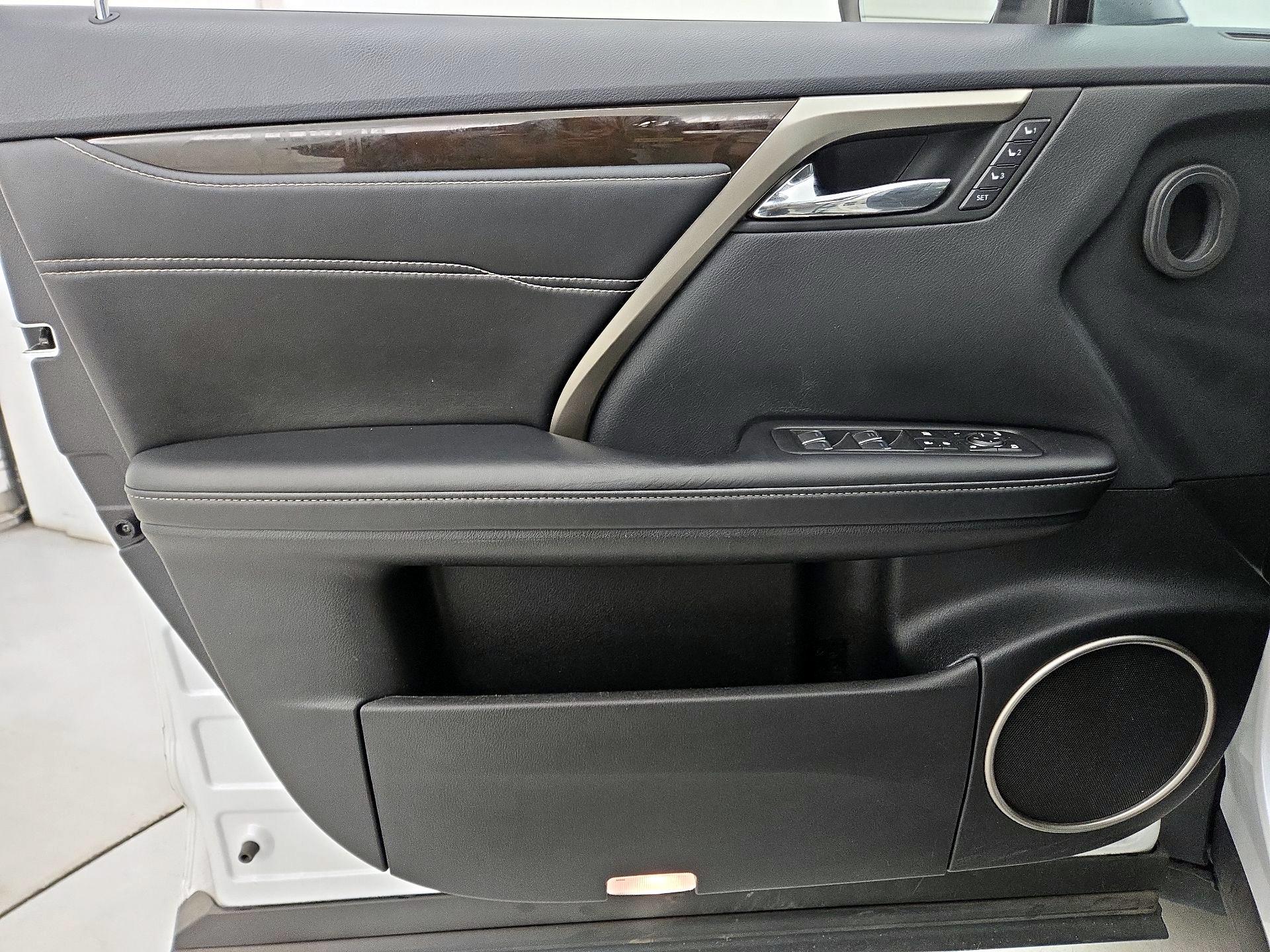 Thumbnail: 2019 Lexus RX - 12