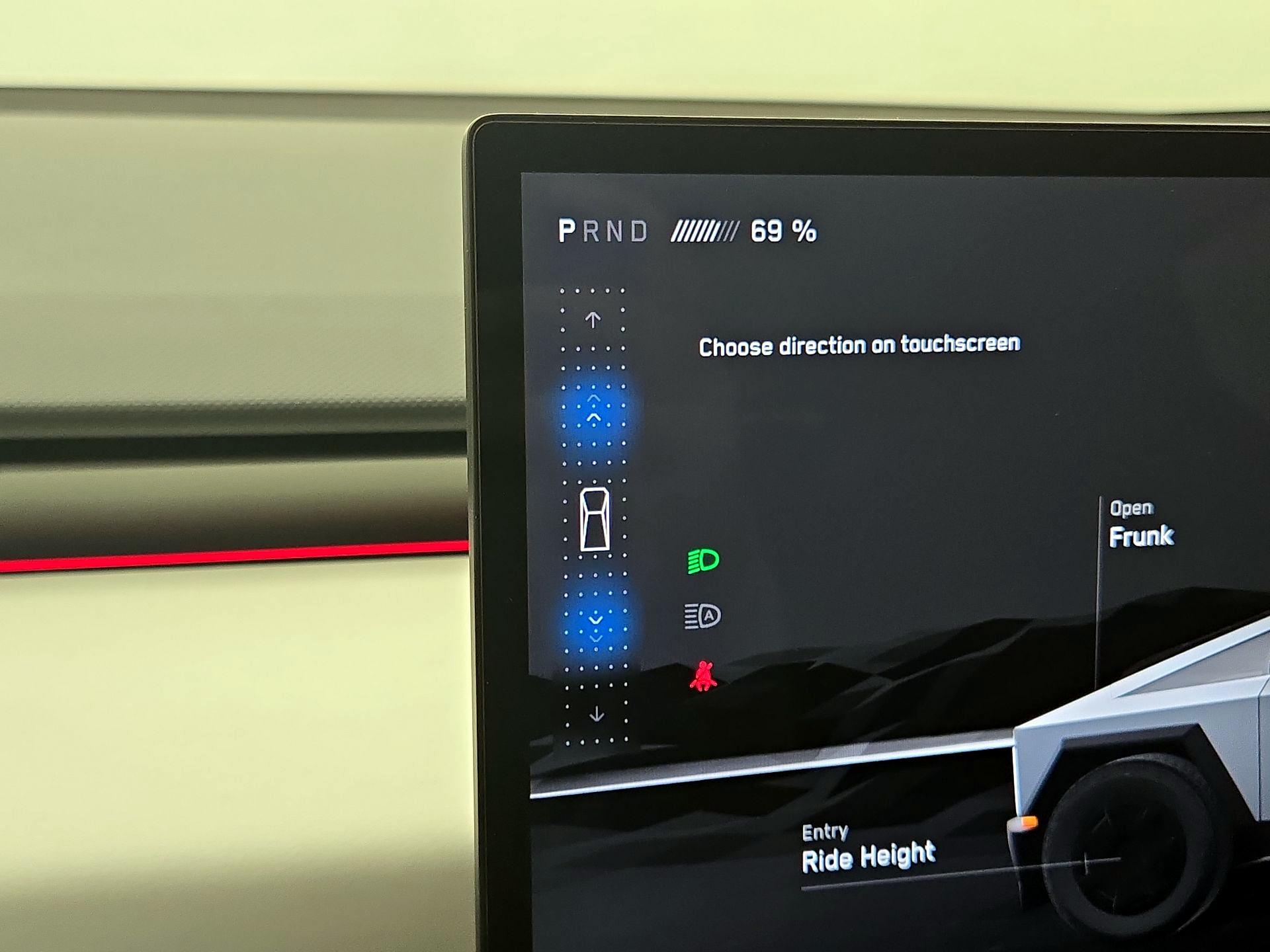 Thumbnail: 2025 Tesla Cybertruck - 17