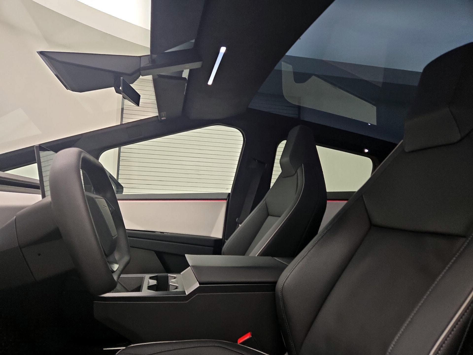 Thumbnail: 2025 Tesla Cybertruck - 18