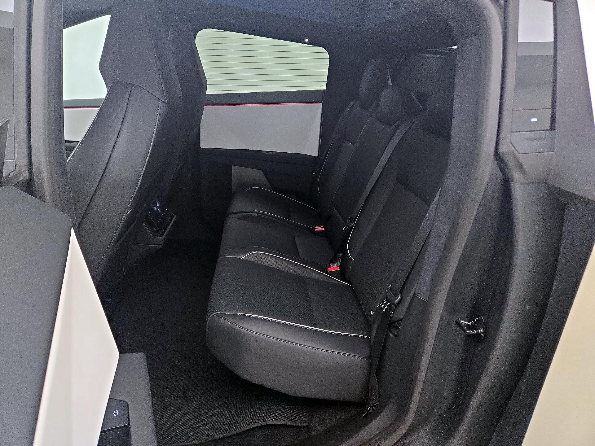 Thumbnail: 2025 Tesla Cybertruck - 19