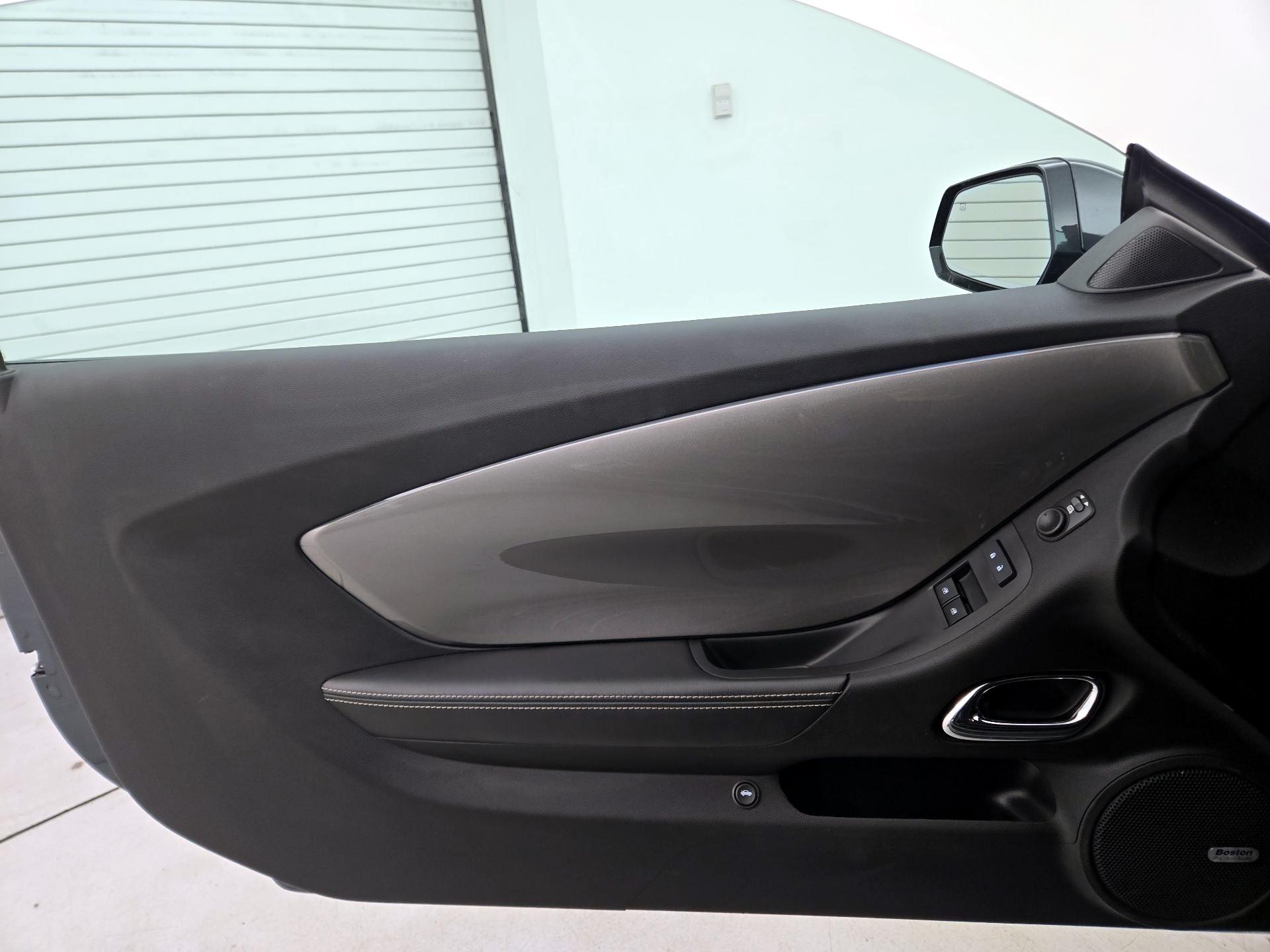 Thumbnail: 2014 Chevrolet Camaro - 12