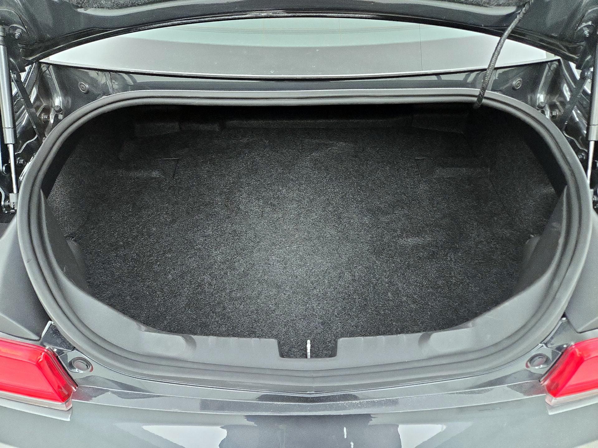 Thumbnail: 2014 Chevrolet Camaro - 18