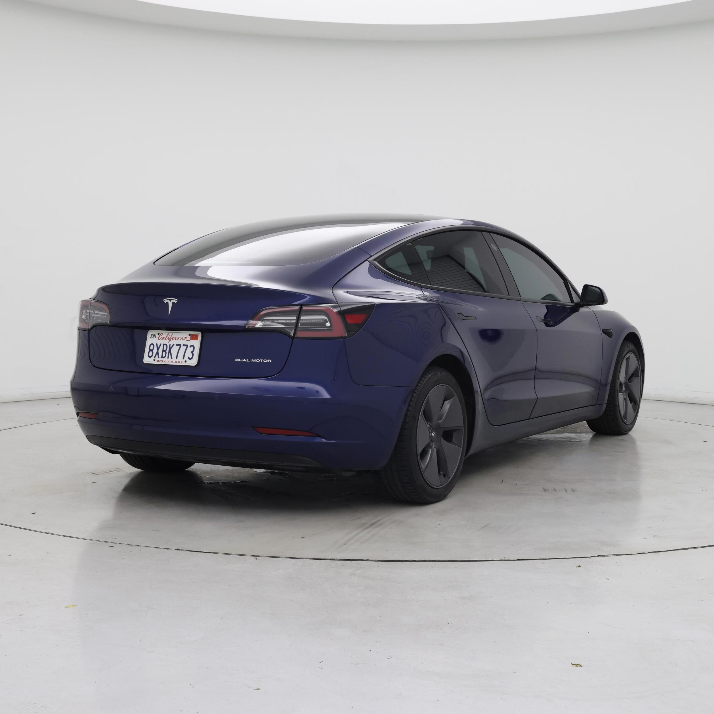 Thumbnail: 2021 Tesla Model 3 - 8