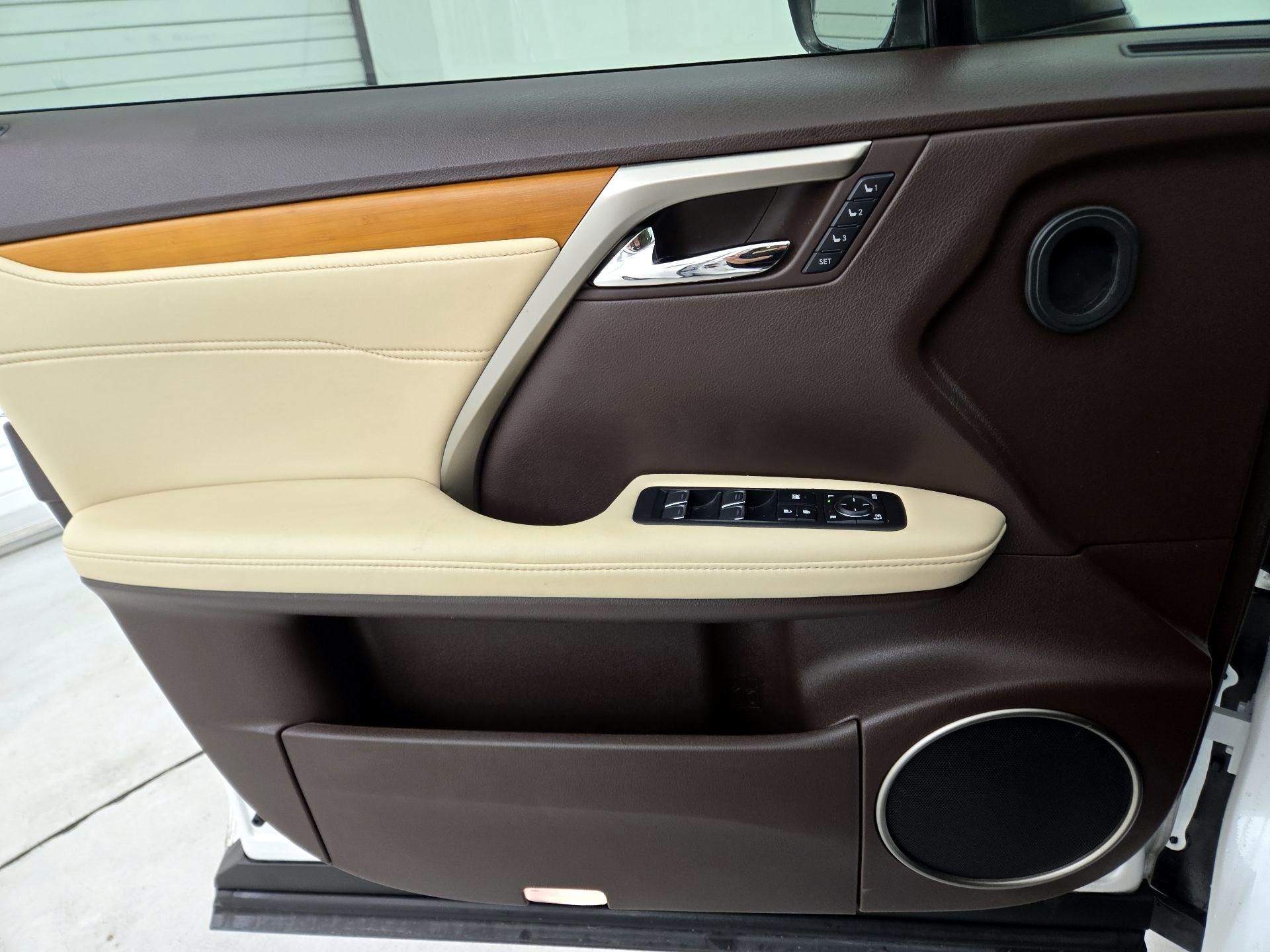 Thumbnail: 2019 Lexus RX - 12