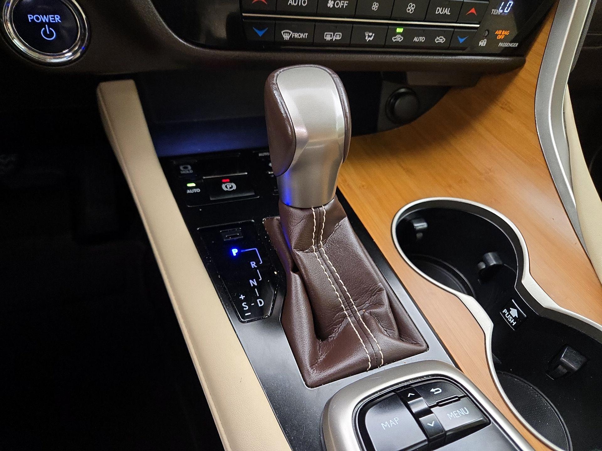 Thumbnail: 2019 Lexus RX - 18