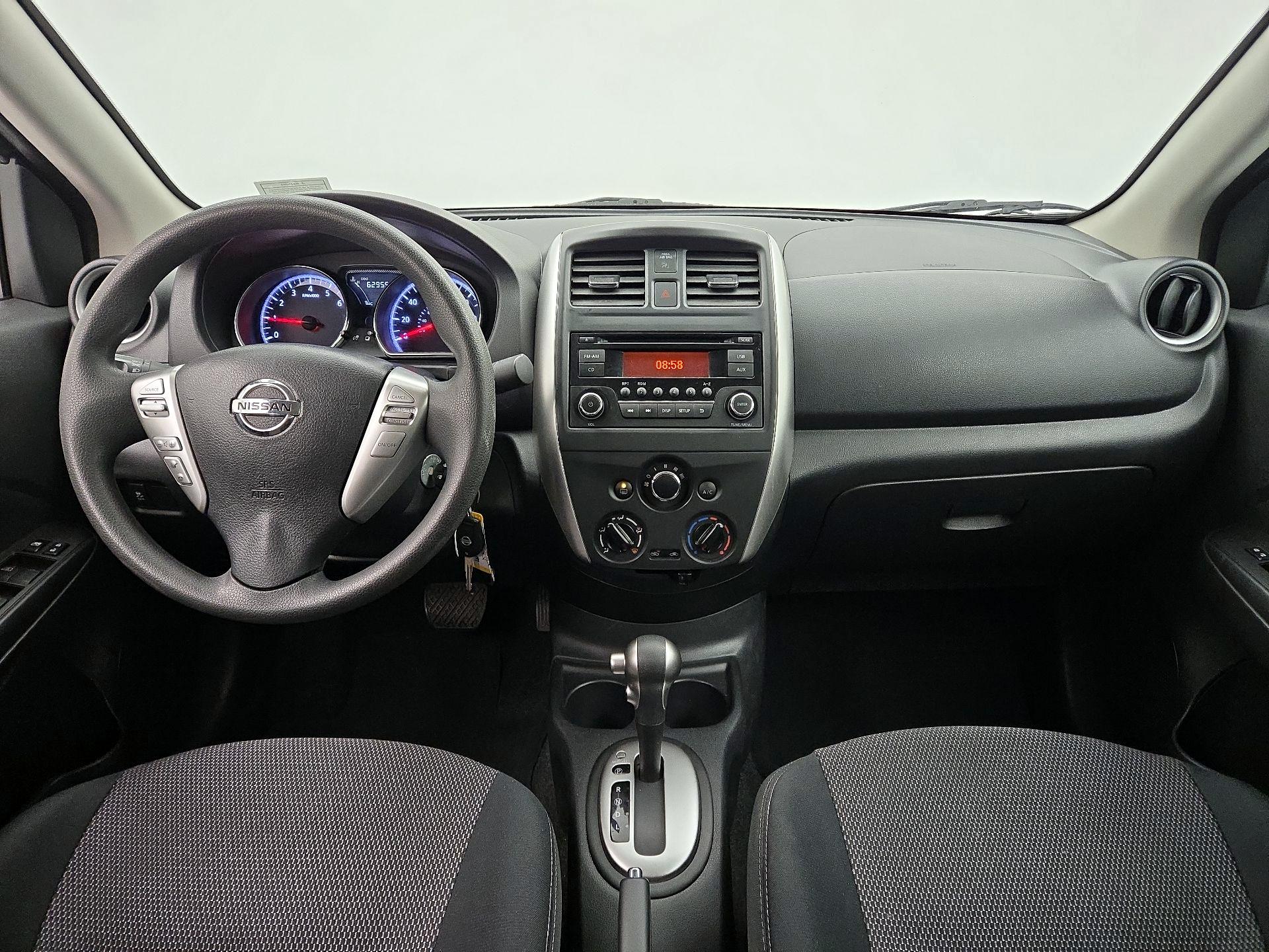 Thumbnail: 2015 Nissan Versa - 9