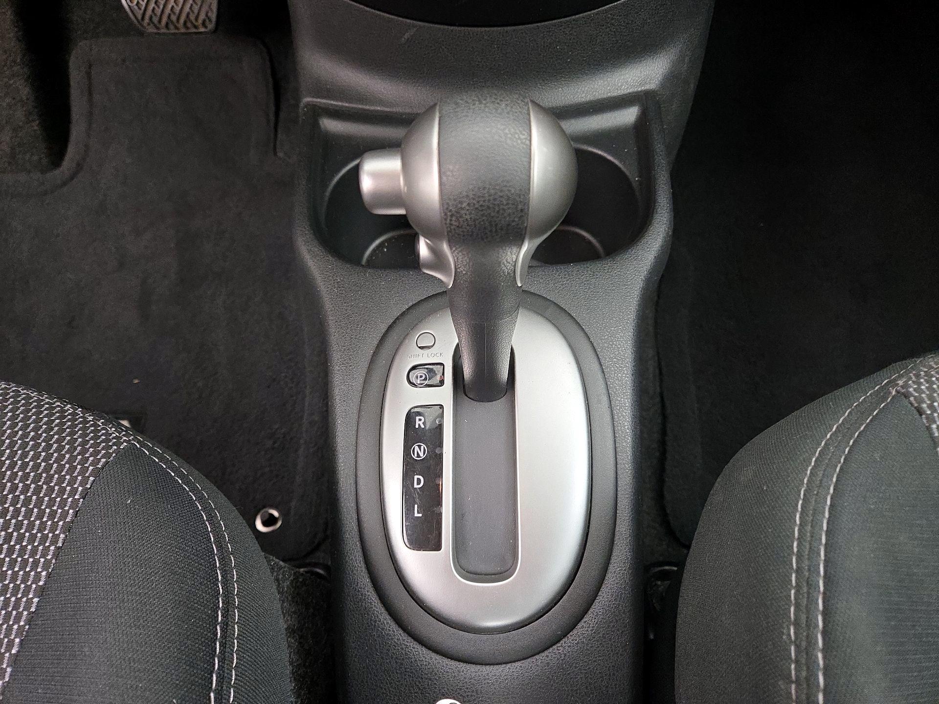 Thumbnail: 2015 Nissan Versa - 16