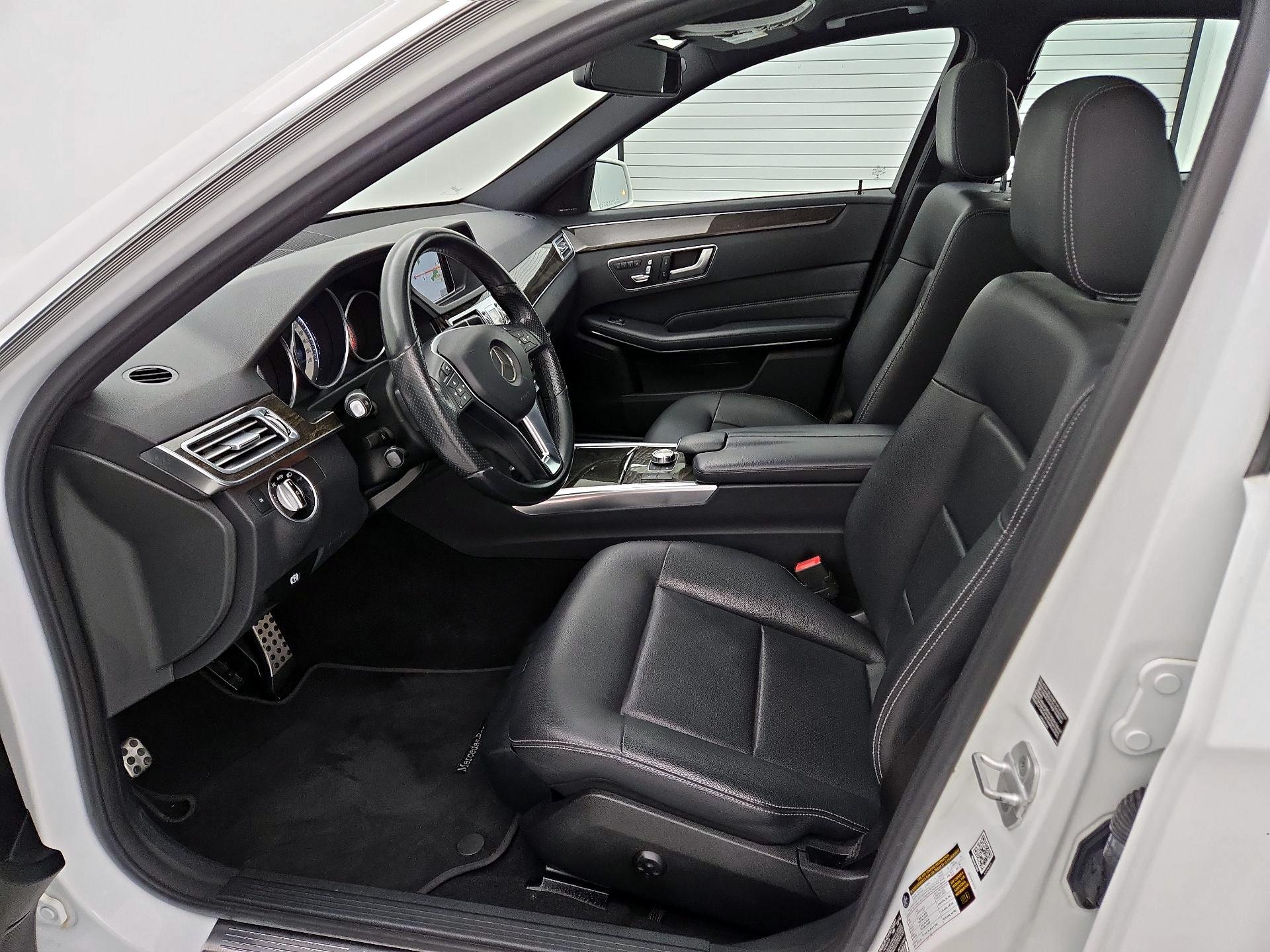 Thumbnail: 2015 Mercedes-Benz E-Class - 11