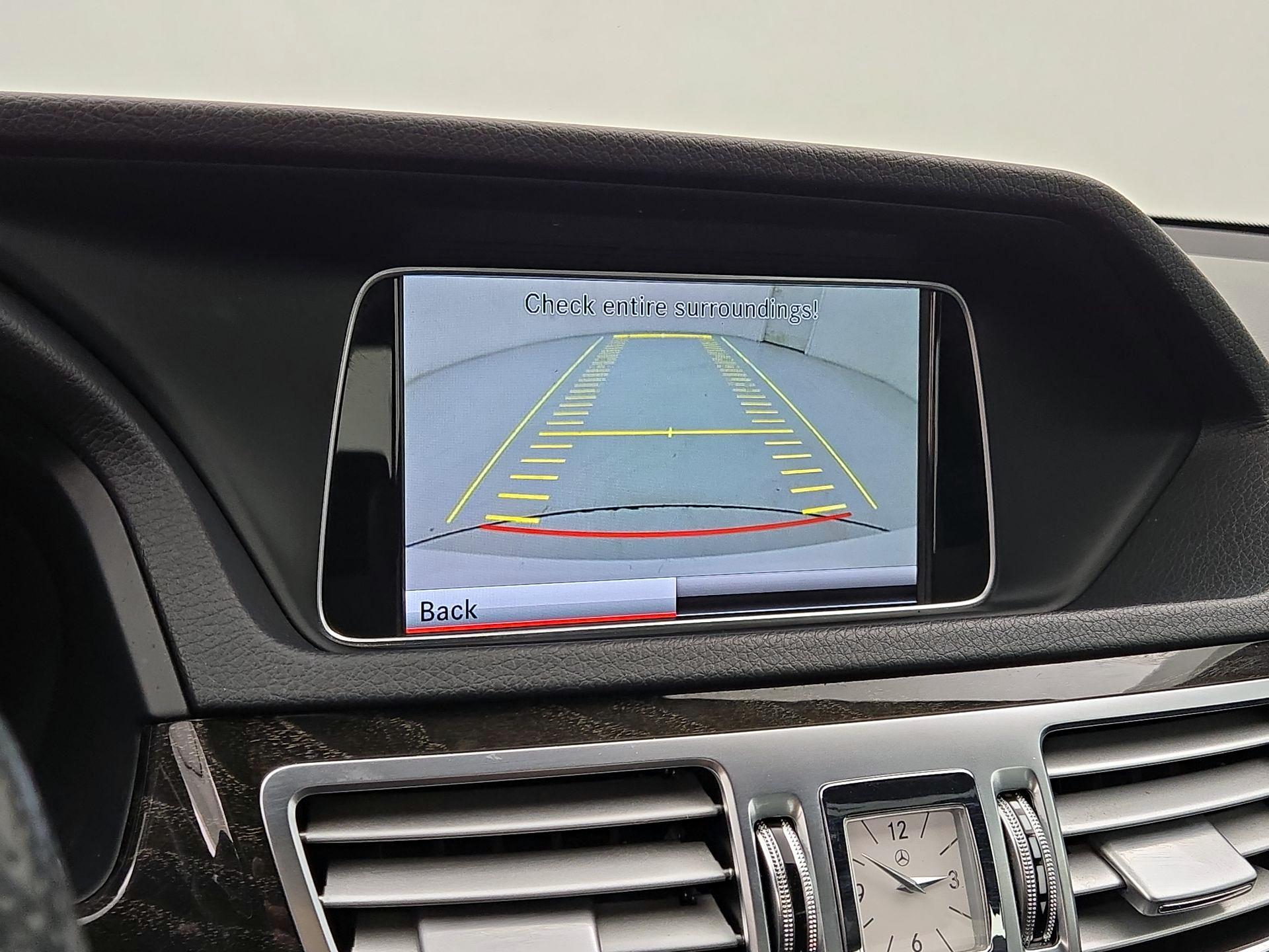 Thumbnail: 2015 Mercedes-Benz E-Class - 15