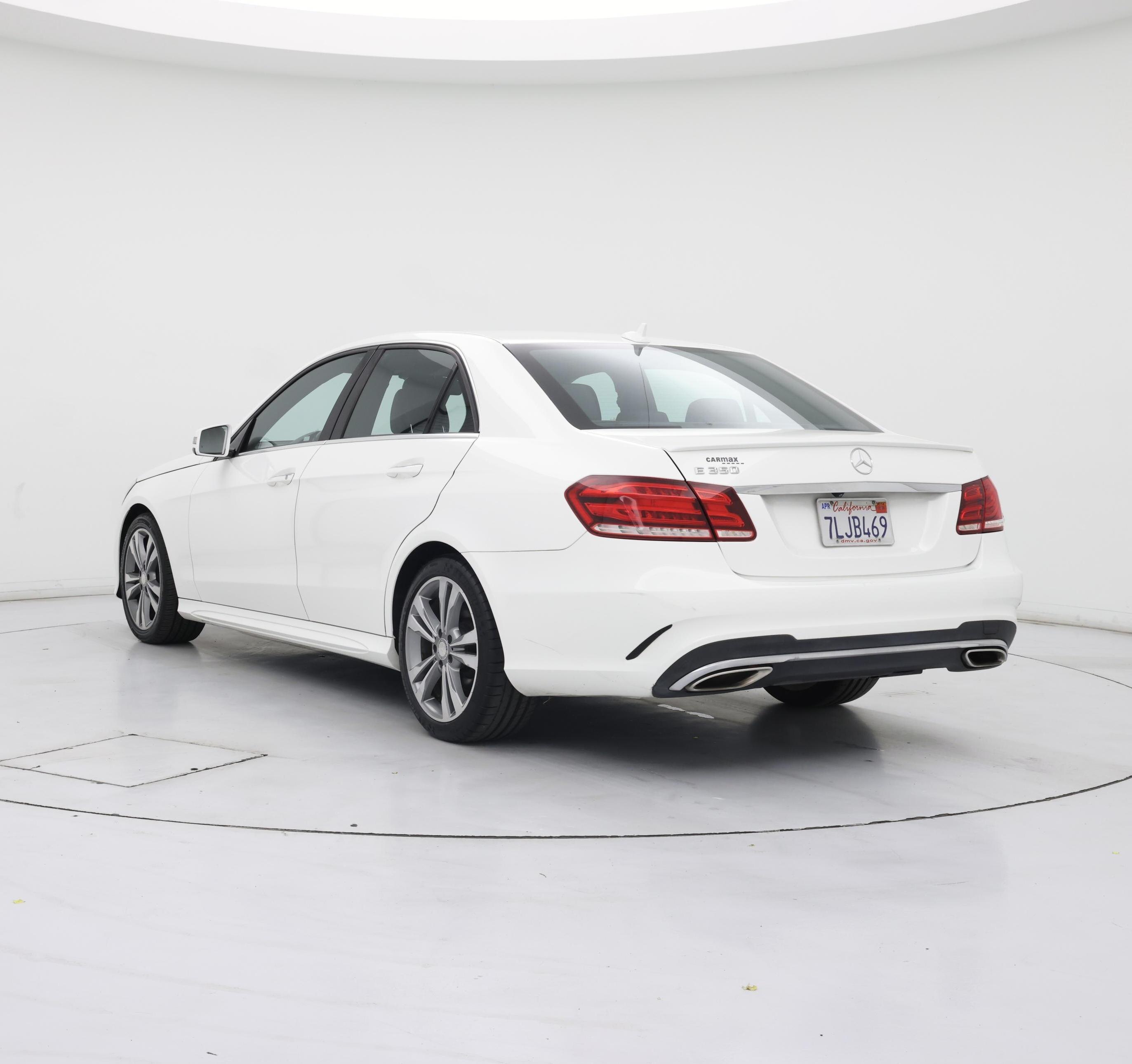 Thumbnail: 2015 Mercedes-Benz E-Class - 2