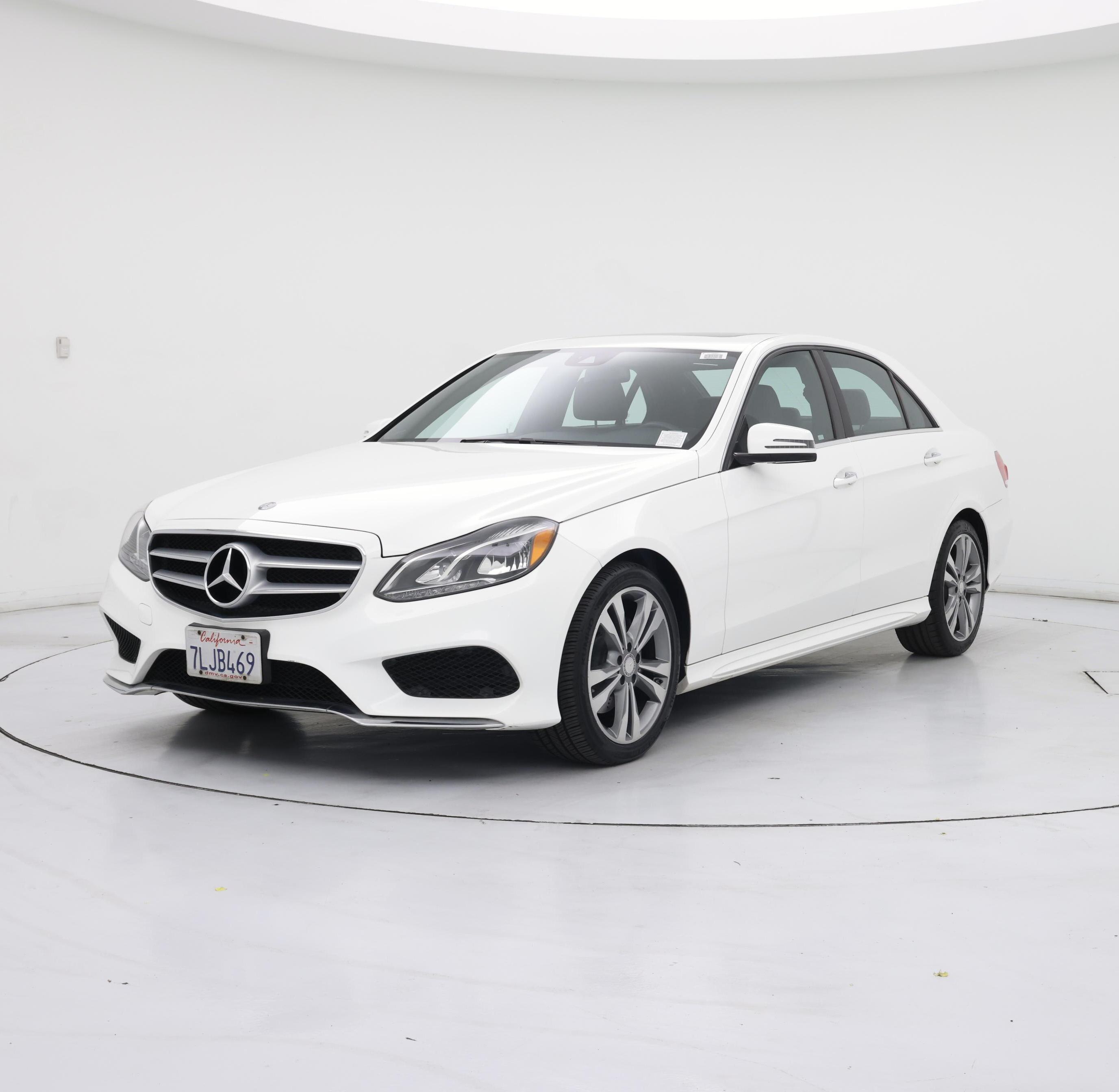 Thumbnail: 2015 Mercedes-Benz E-Class - 4