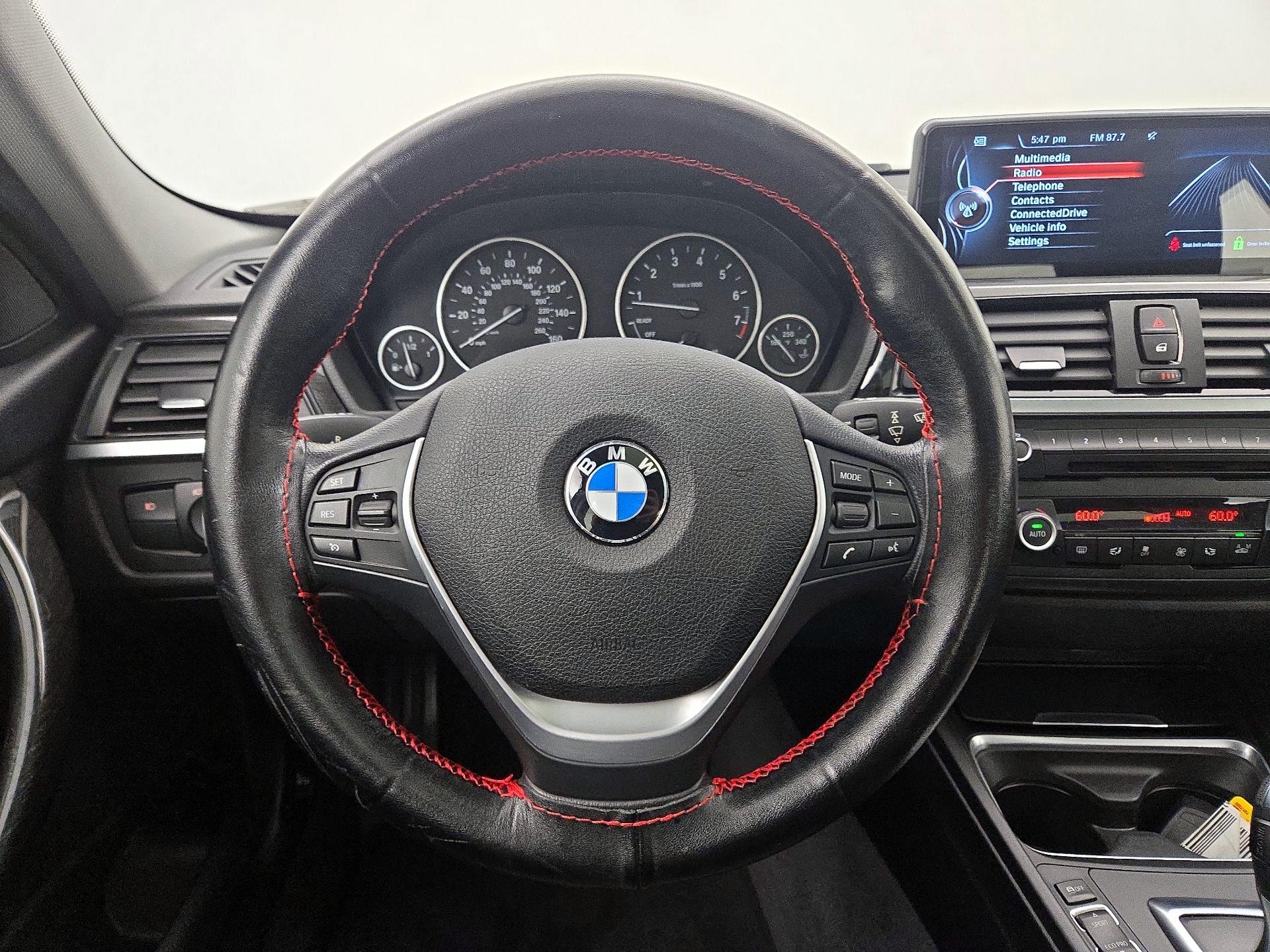 Thumbnail: 2015 BMW 3 Series - 10