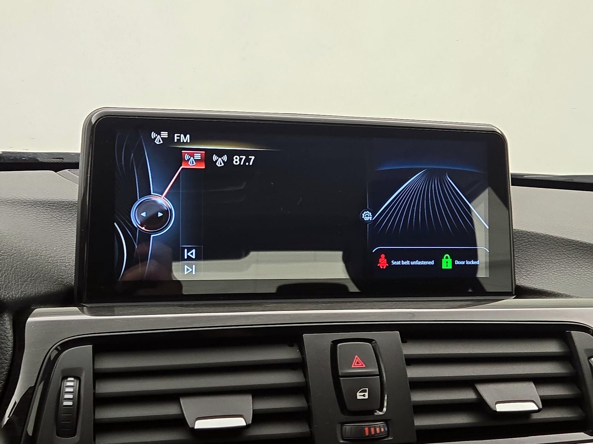 Thumbnail: 2015 BMW 3 Series - 15