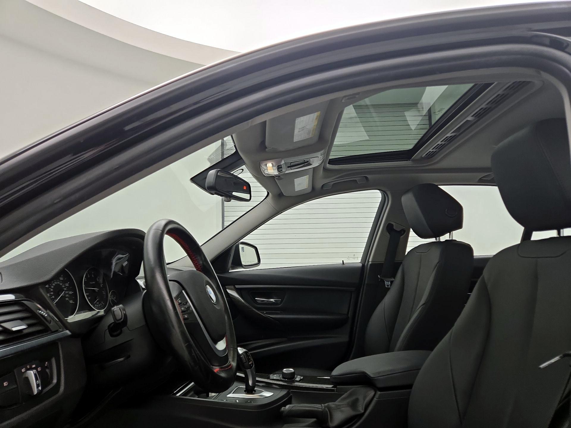 Thumbnail: 2015 BMW 3 Series - 19