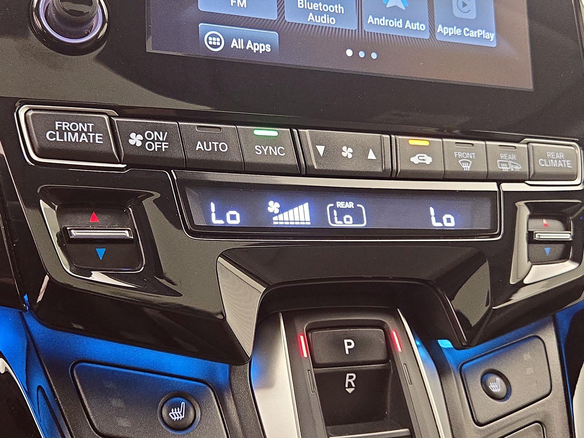 Thumbnail: 2022 Honda Odyssey - 16