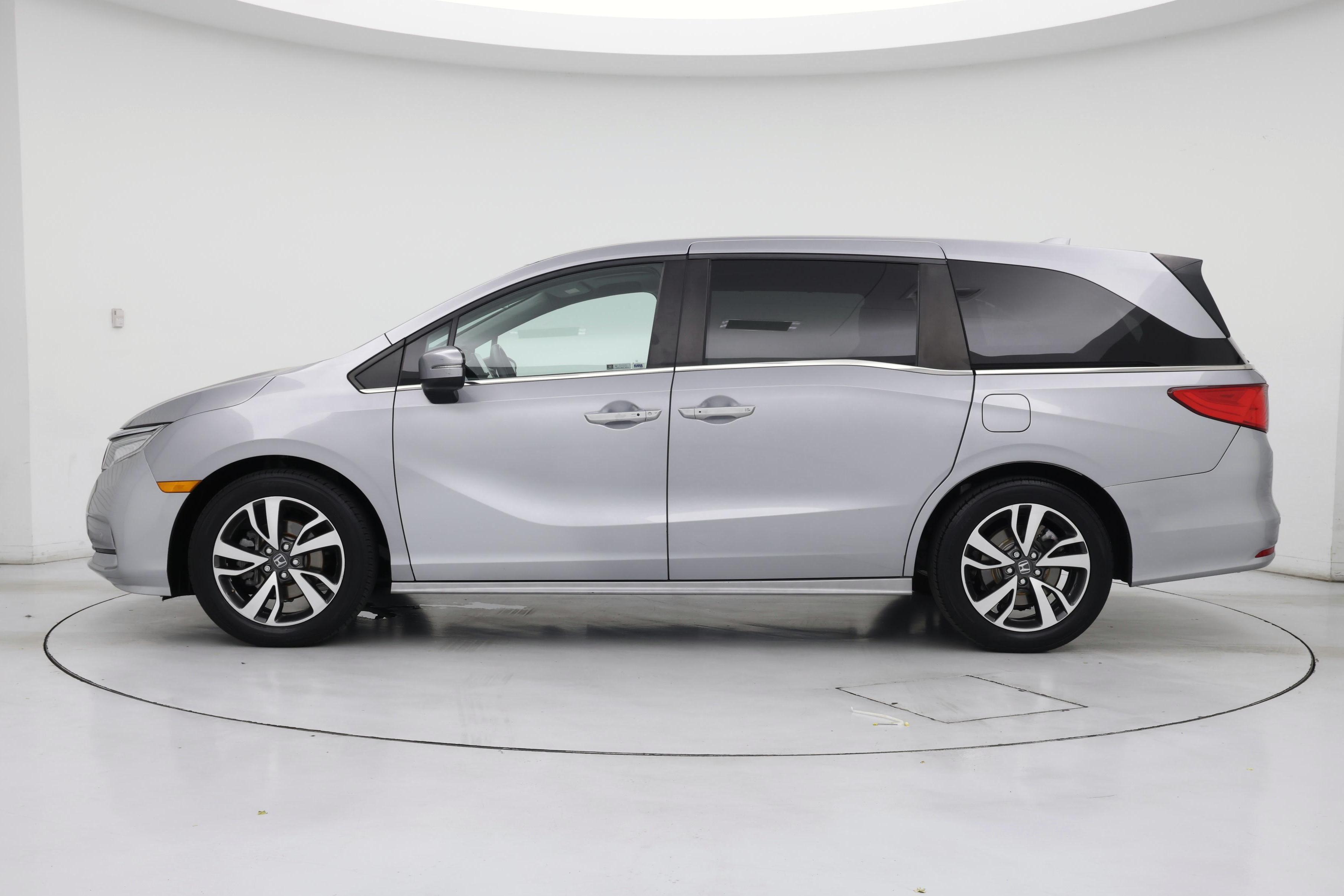 Thumbnail: 2022 Honda Odyssey - 3