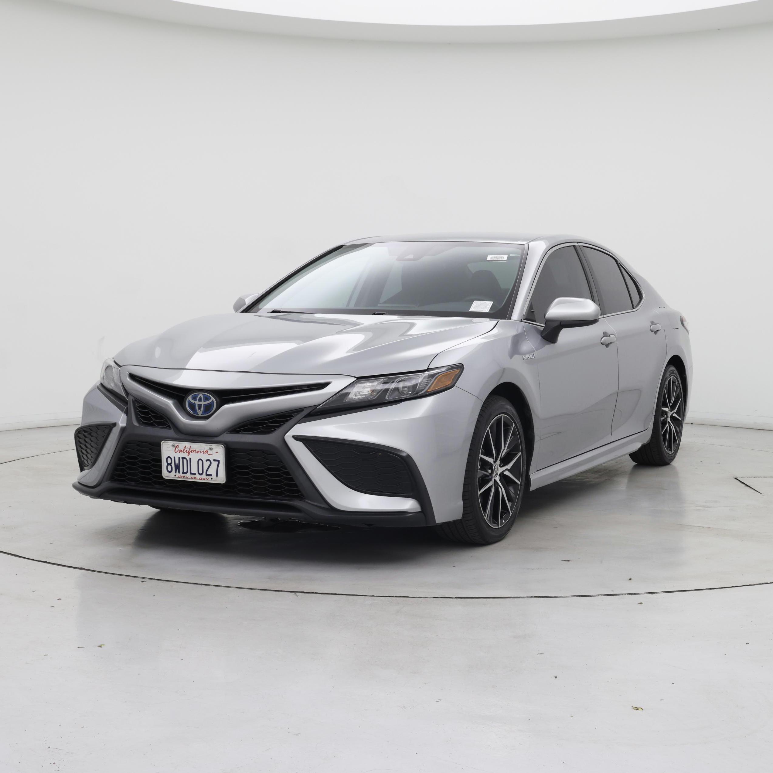 Thumbnail: 2021 Toyota Camry - 4