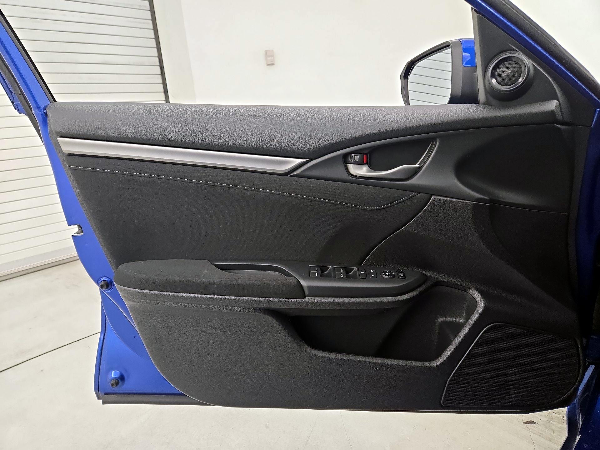 Thumbnail: 2019 Honda Civic - 12