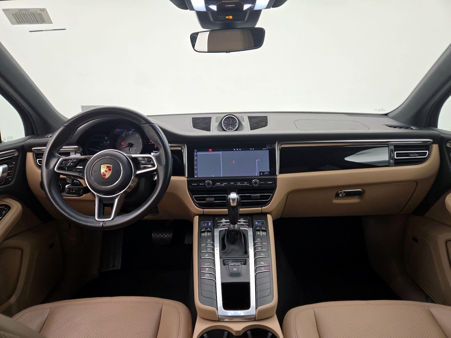 Thumbnail: 2020 Porsche Macan - 9