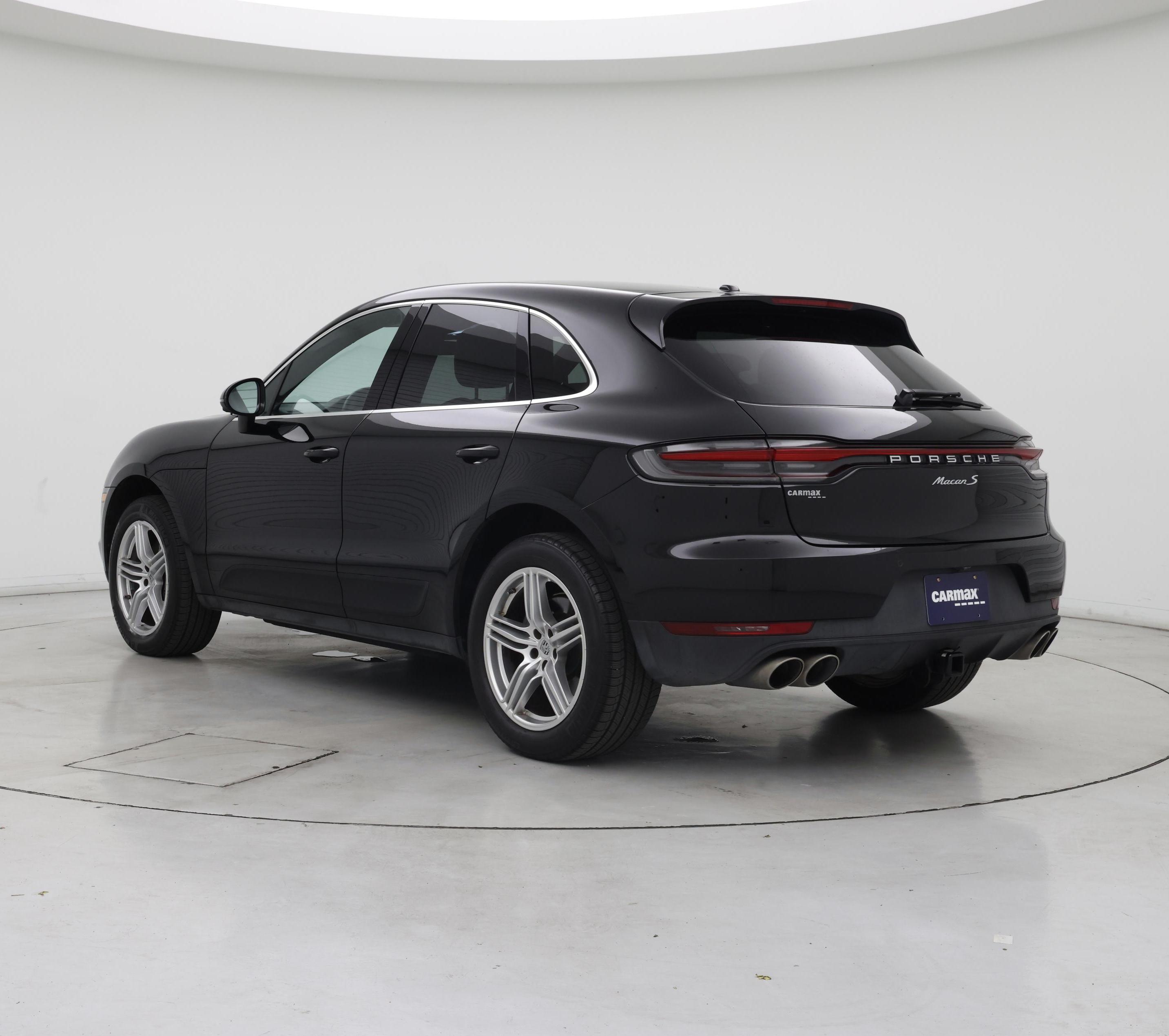 Thumbnail: 2020 Porsche Macan - 2