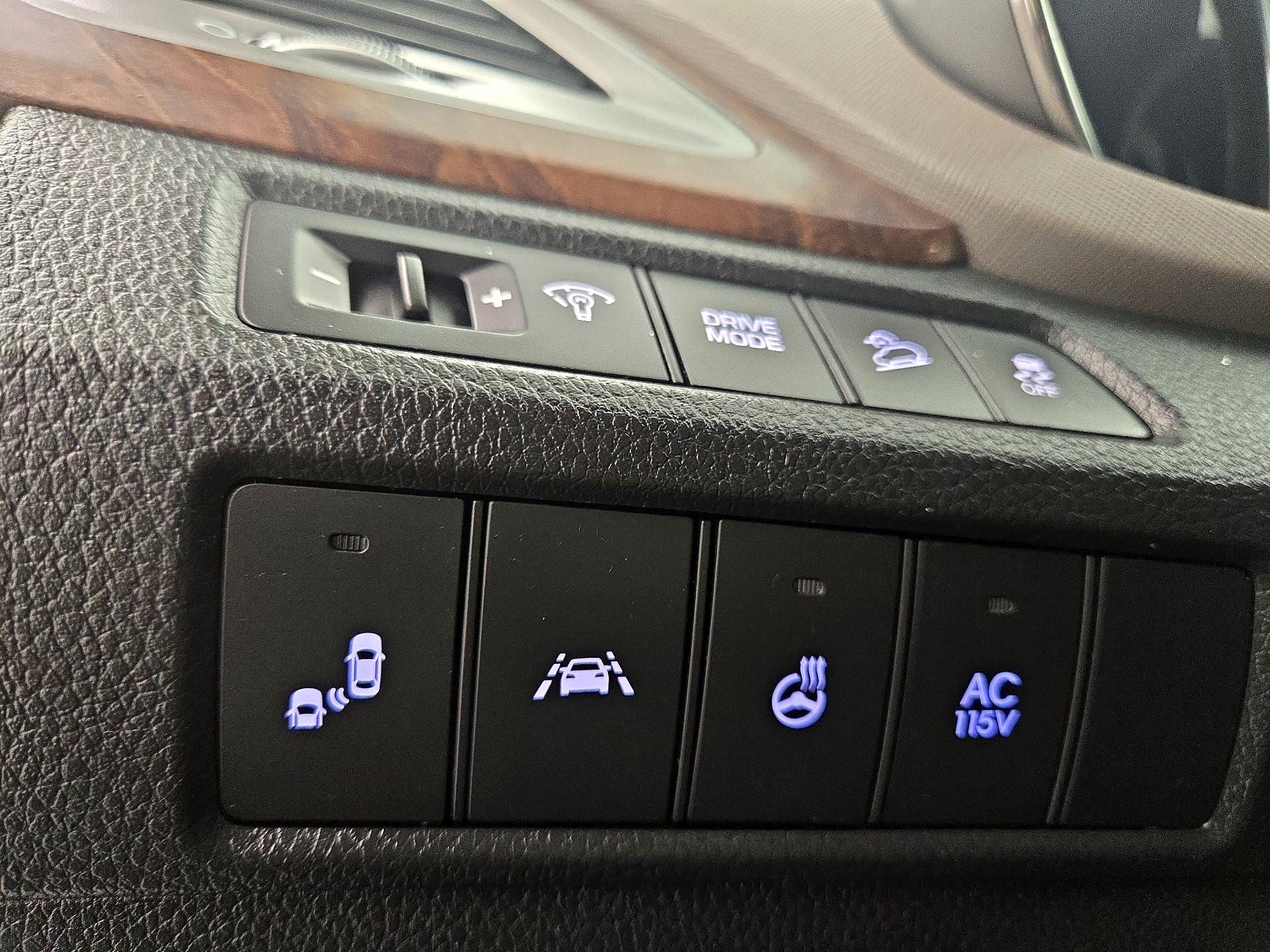 Thumbnail: 2017 Hyundai Santa Fe - 13