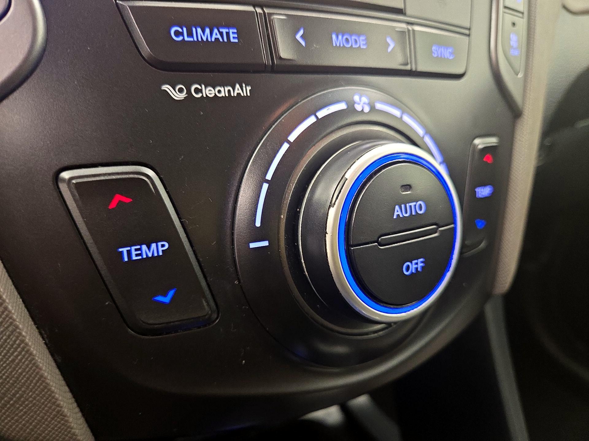 Thumbnail: 2017 Hyundai Santa Fe - 16