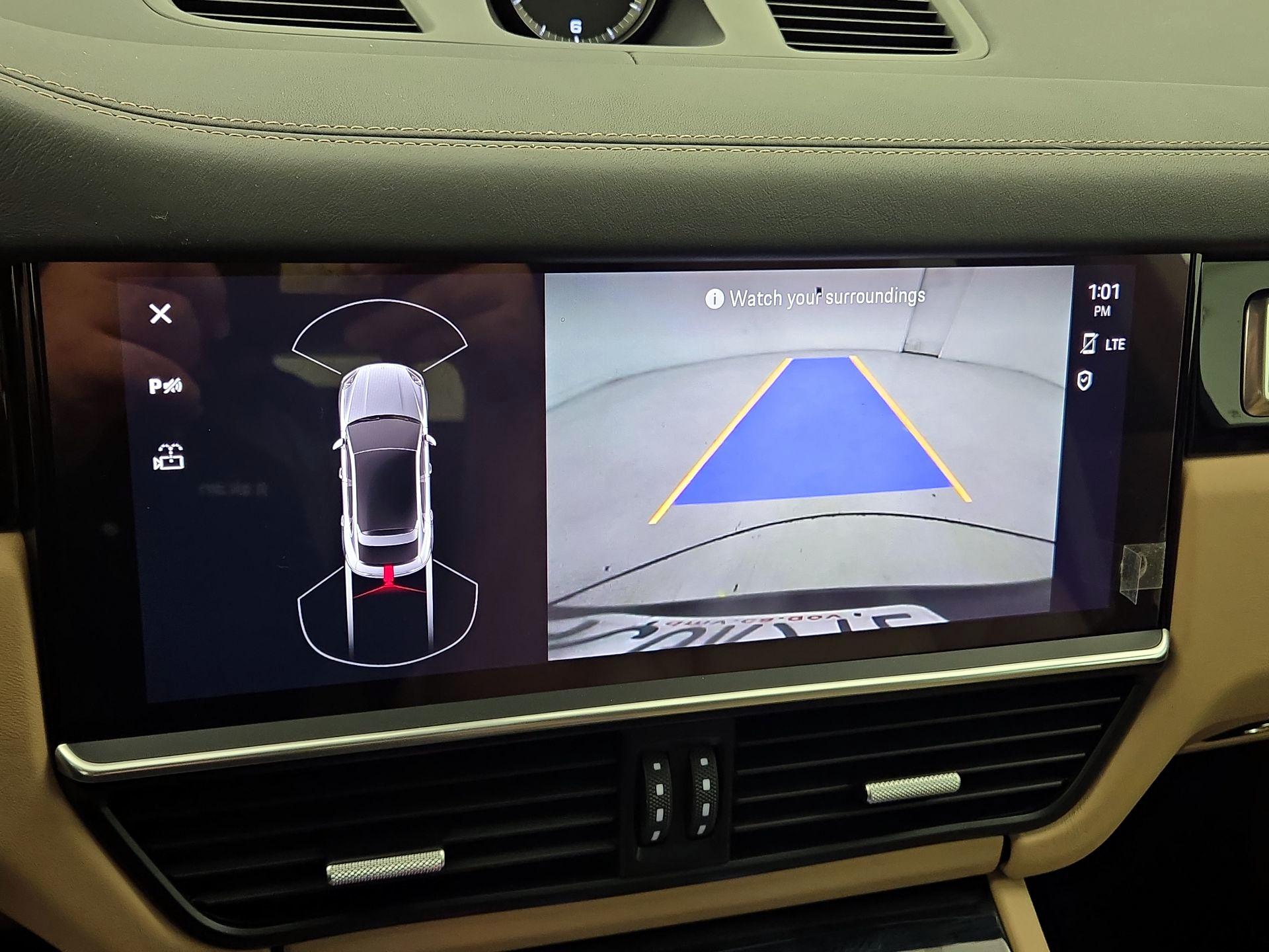 Thumbnail: 2022 Porsche Cayenne - 15