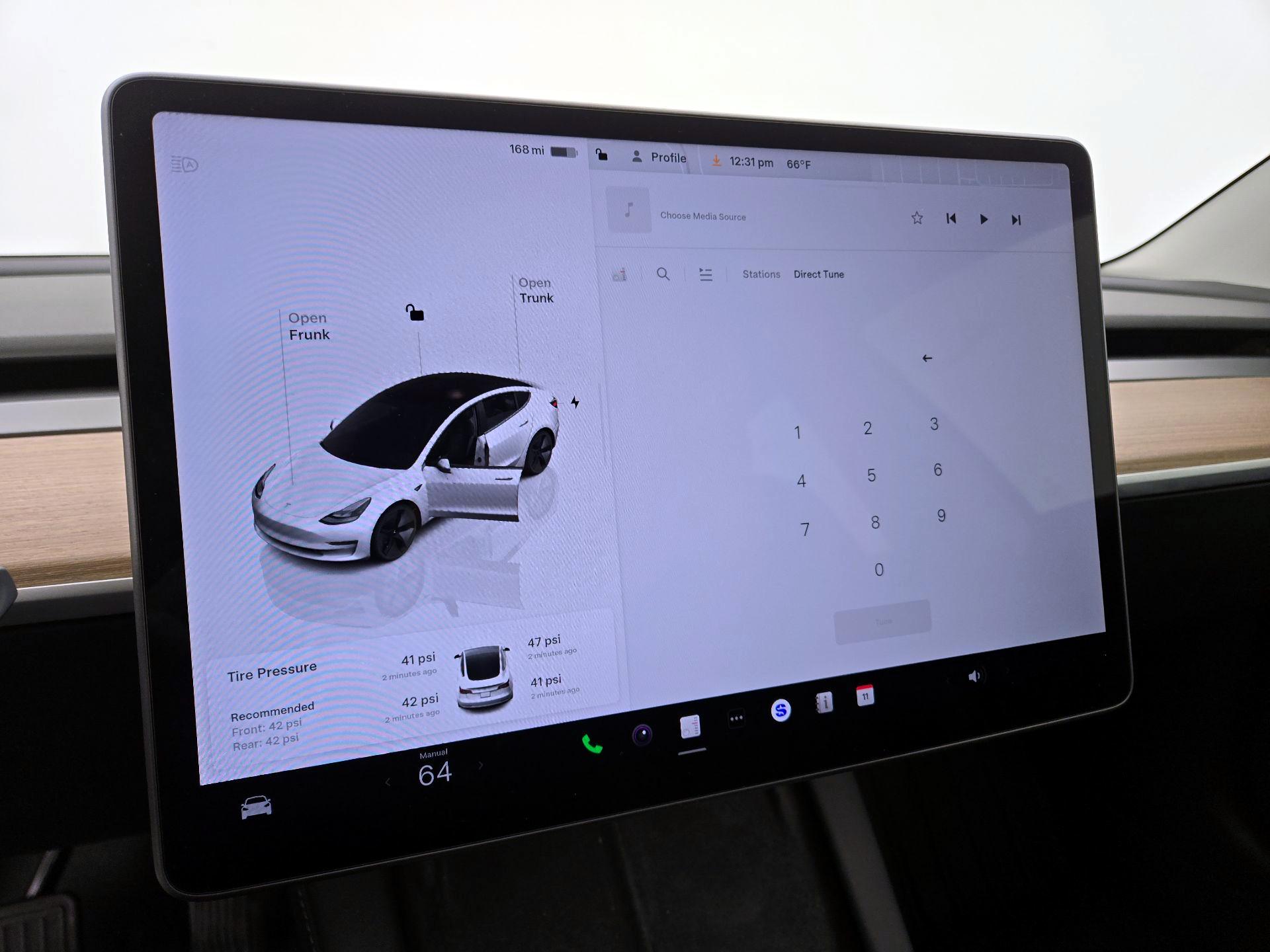 Thumbnail: 2023 Tesla Model 3 - 15