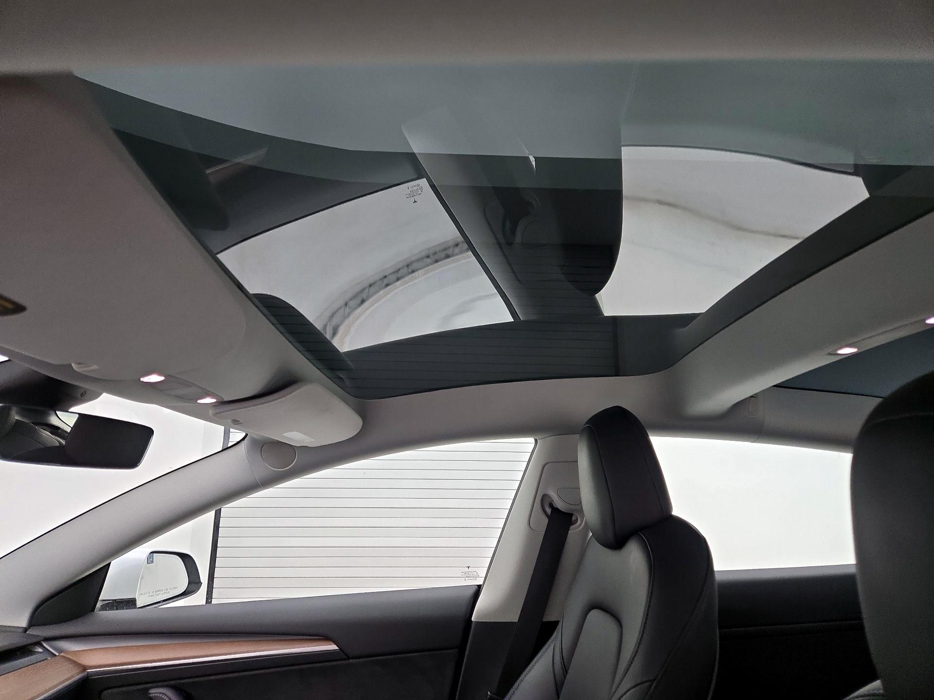 Thumbnail: 2023 Tesla Model 3 - 19