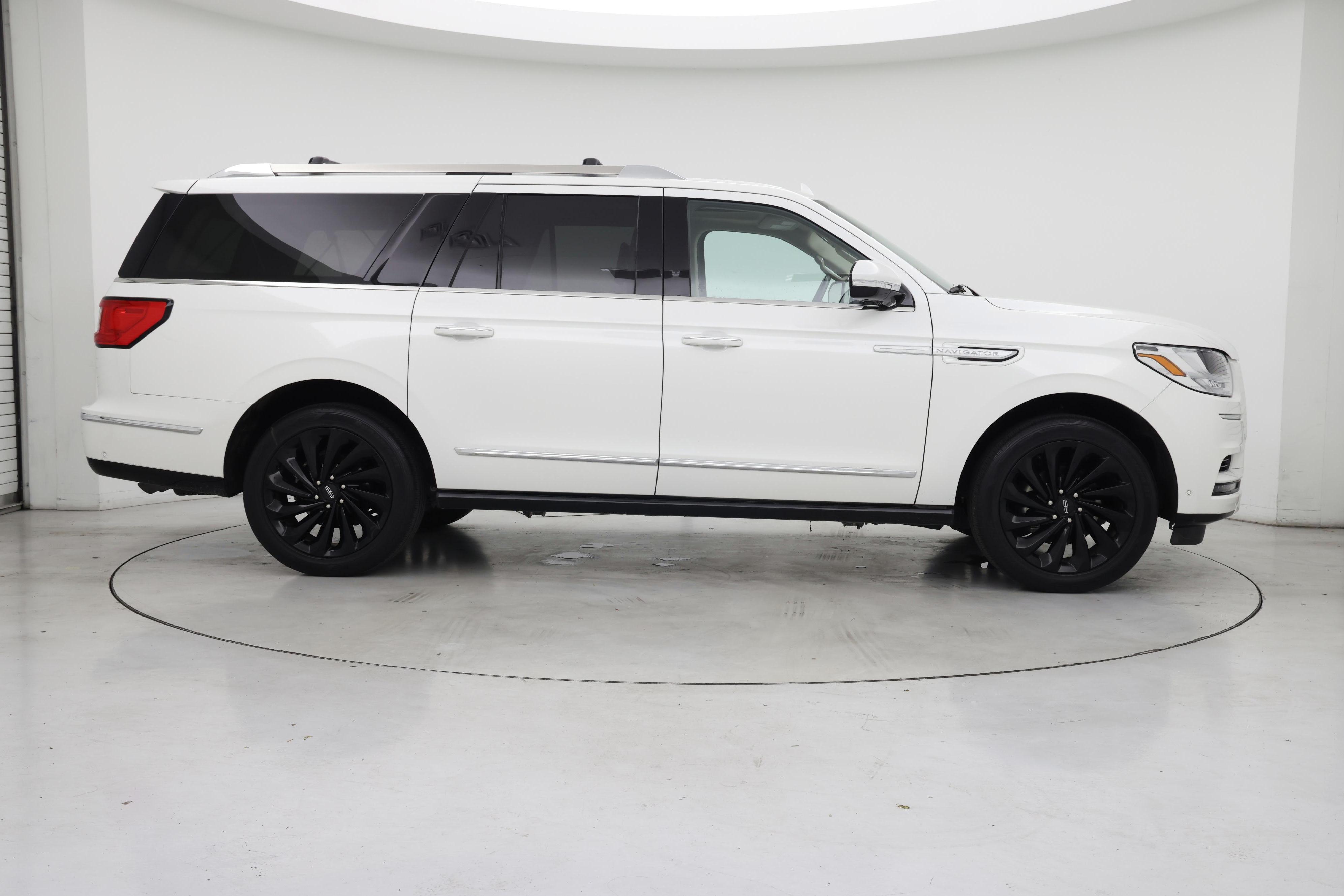 Thumbnail: 2020 Lincoln Navigator L - 7