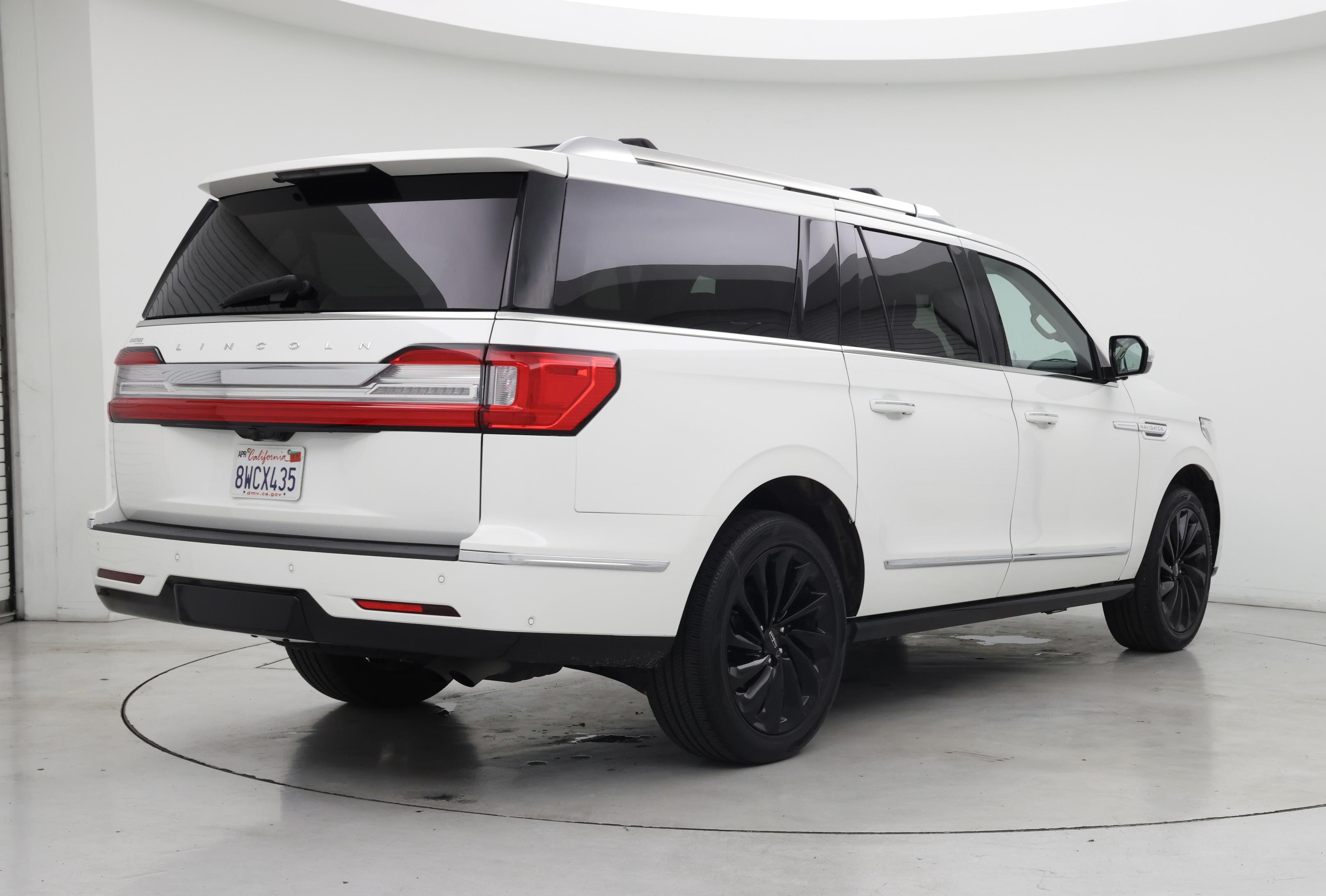 Thumbnail: 2020 Lincoln Navigator L - 8