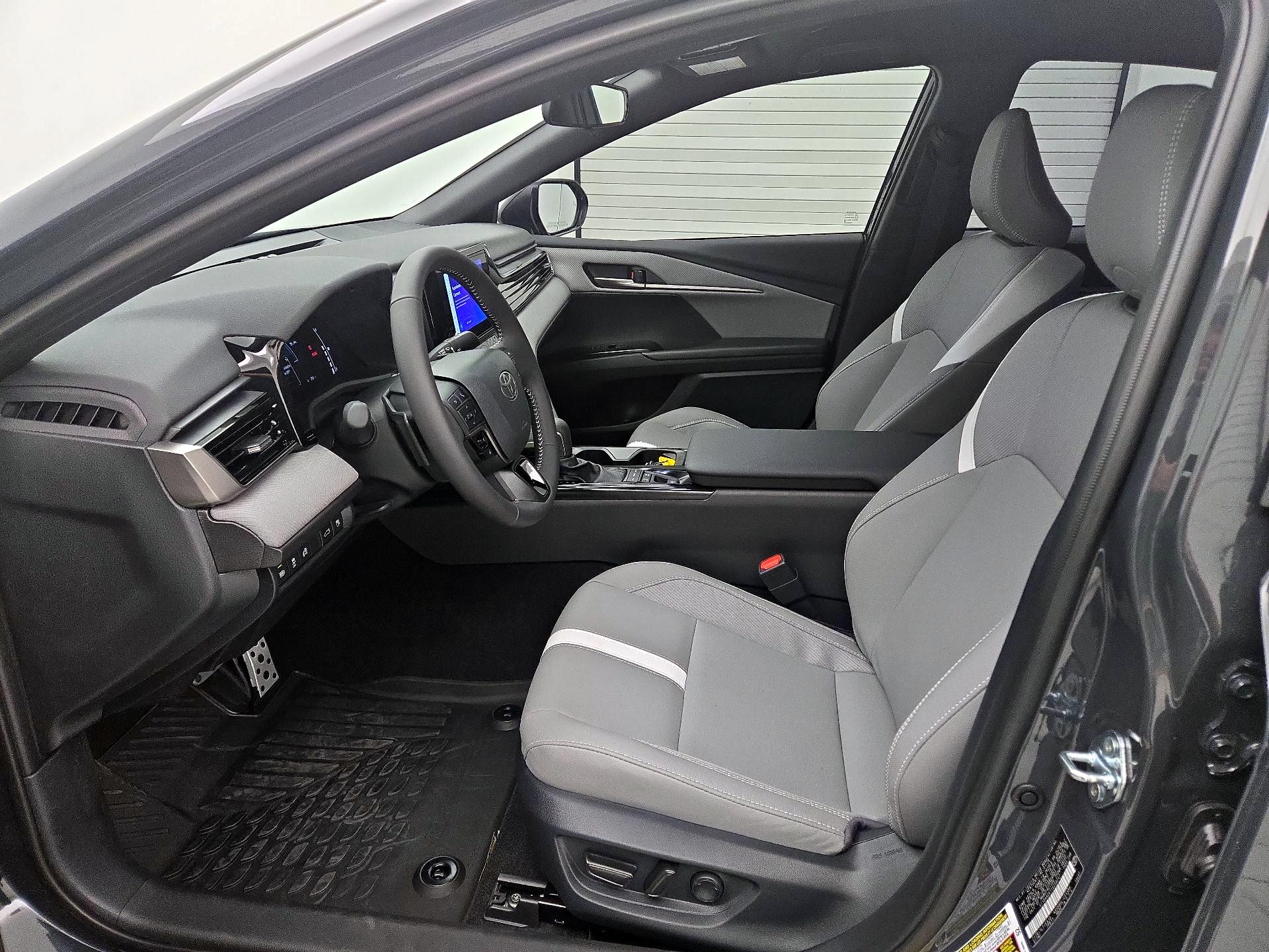 Thumbnail: 2026 Toyota Camry - 11