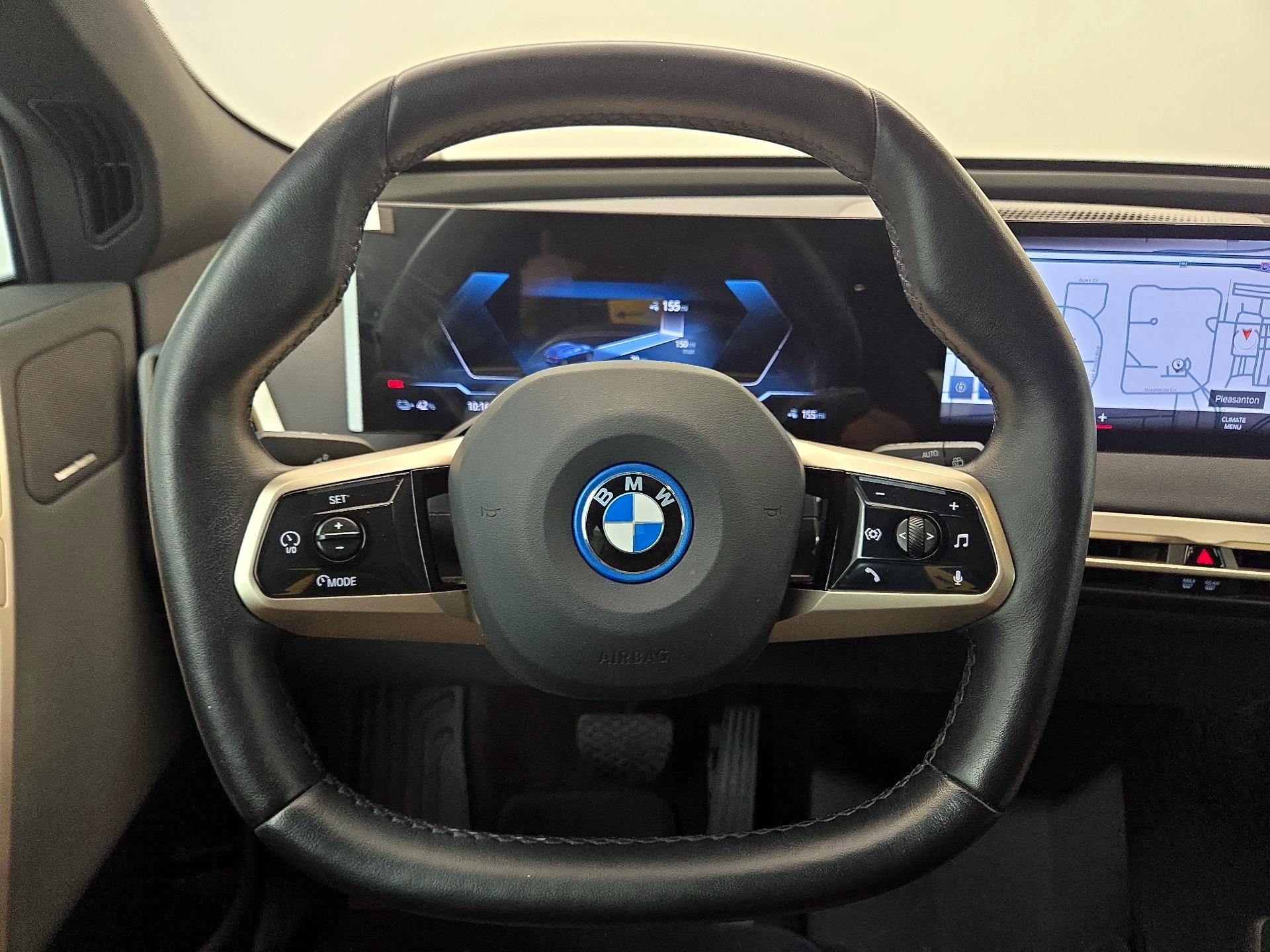 Thumbnail: 2023 BMW iX - 10